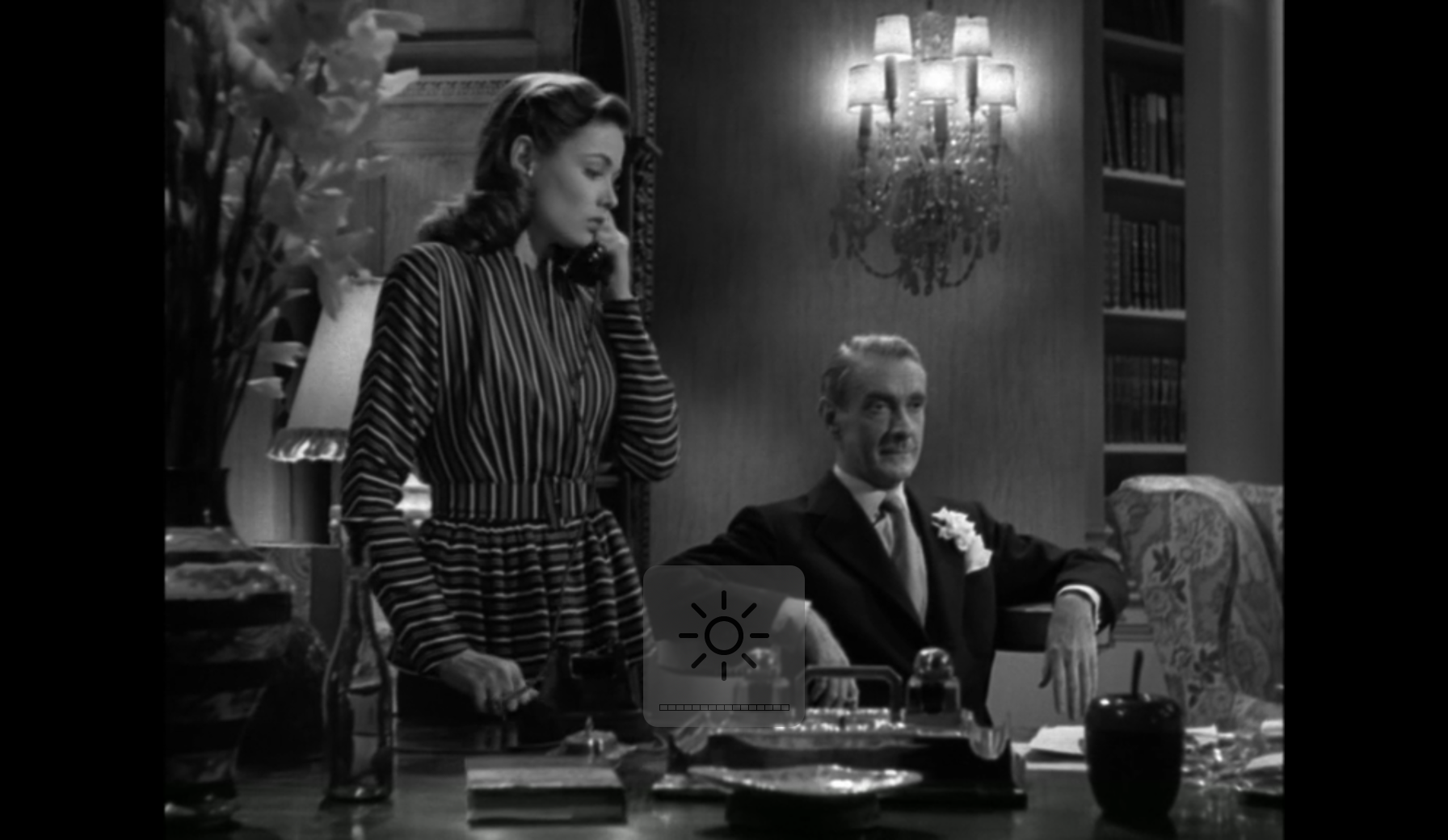 Image of Gene Tierney and Clifton Web in Laura (1944)