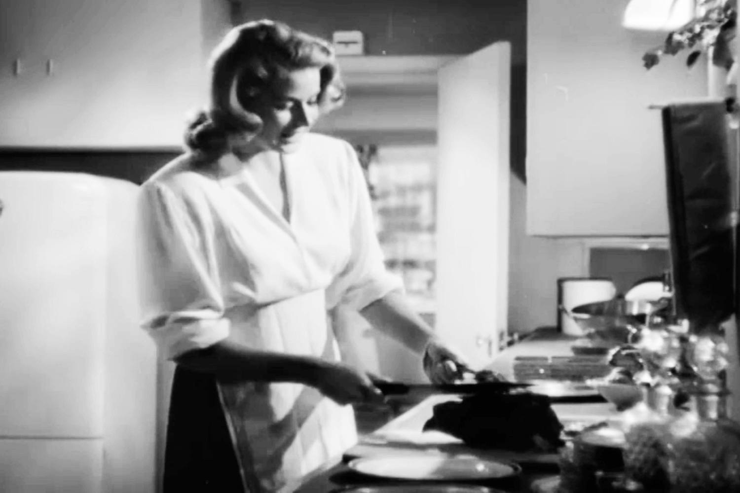 ingrid bergman 1940s fashion.png