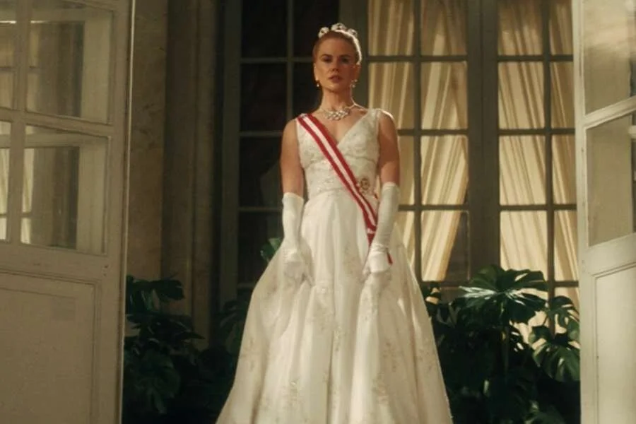 Nicole Kidman as Grace Kelly wearing a white evening gown