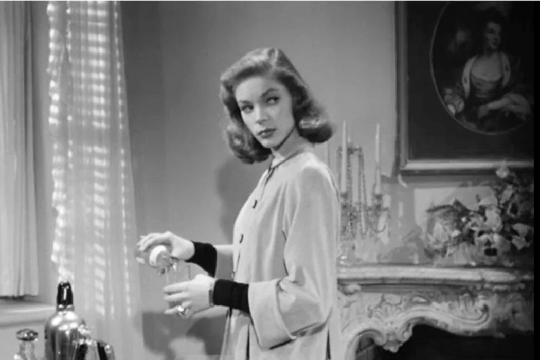 Lauren Bacall Style in The Big Sleep - Her Stunning 1940s Fashion
