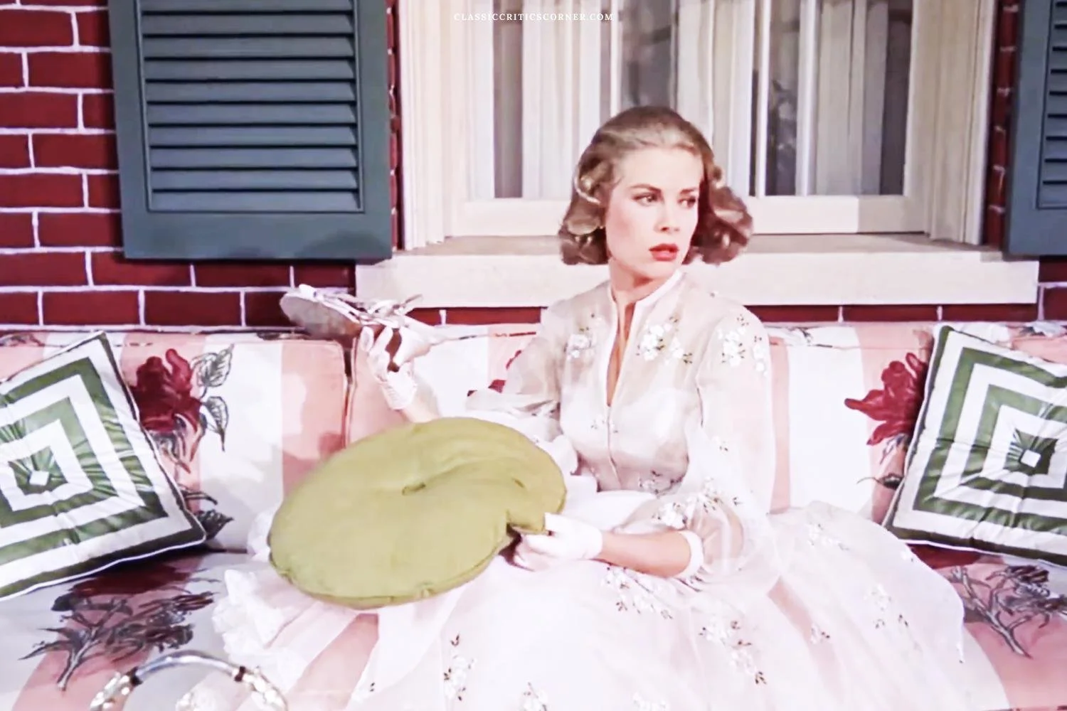 Image of Grace Kelly in a wedding dress from the movie High Society