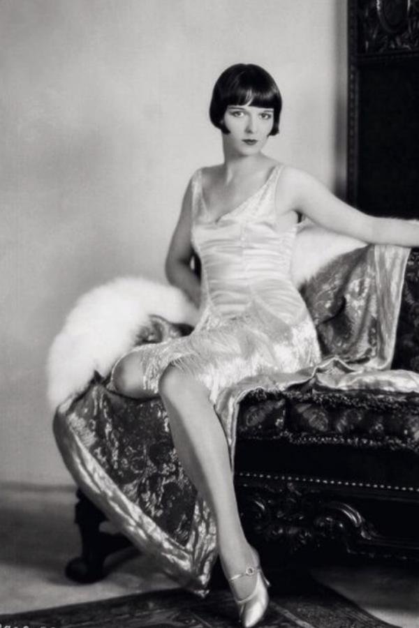 Flappers to Vintage Glam - 1920s and 1930s Fashion - Classic Critics Corner