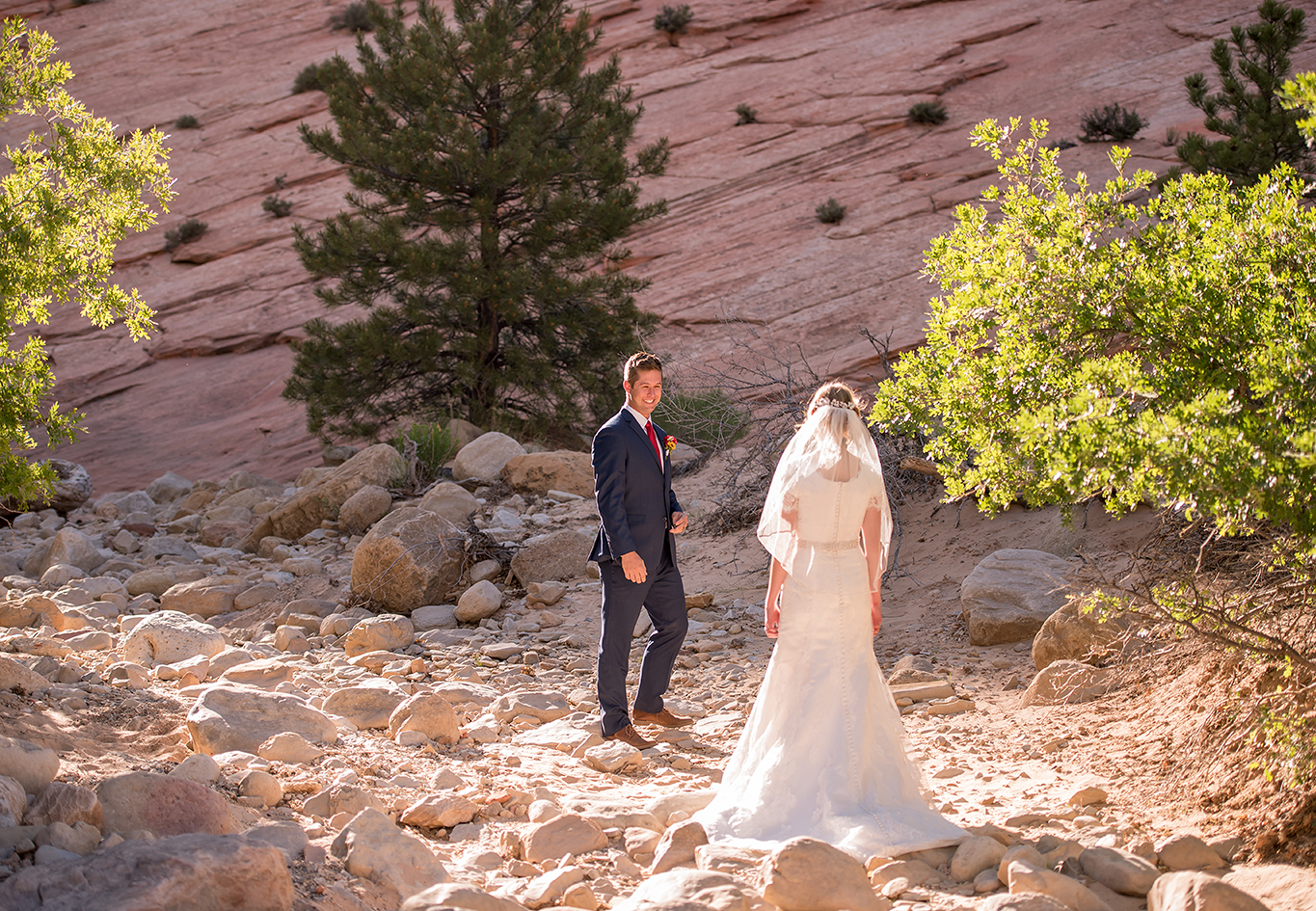 CarolLee_Photo_JJBridals_Elko_Wedding_Photographer_Spring_Creek_Wedding_Photographer_Carlin_Wedding_Photographer-06.png