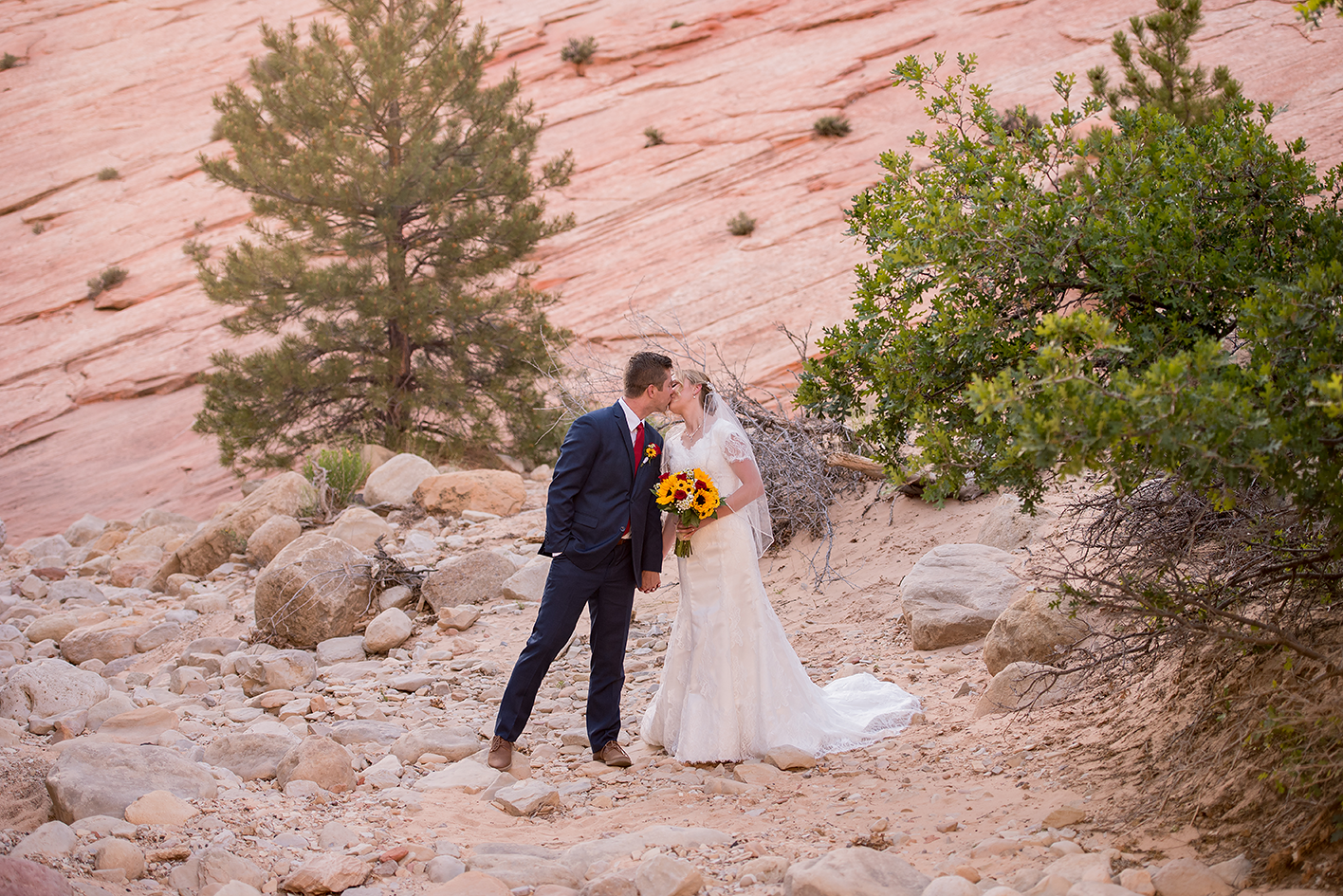 CarolLee_Photo_JJBridals_Elko_Wedding_Photographer_Spring_Creek_Wedding_Photographer_Carlin_Wedding_Photographer-15.png