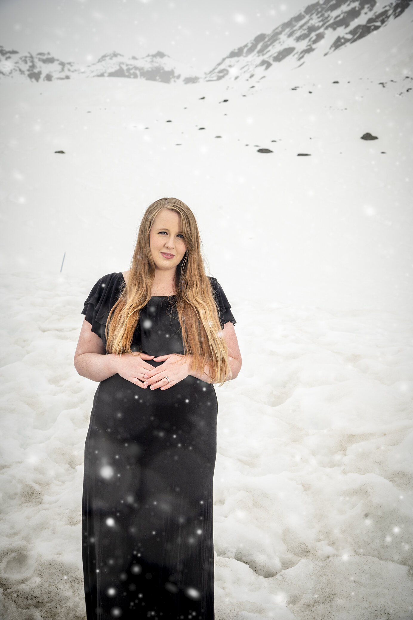 WEB_CarolLeeJaynePortraits_Kaitlyn_Maternity_Alaska_2021-7.jpg