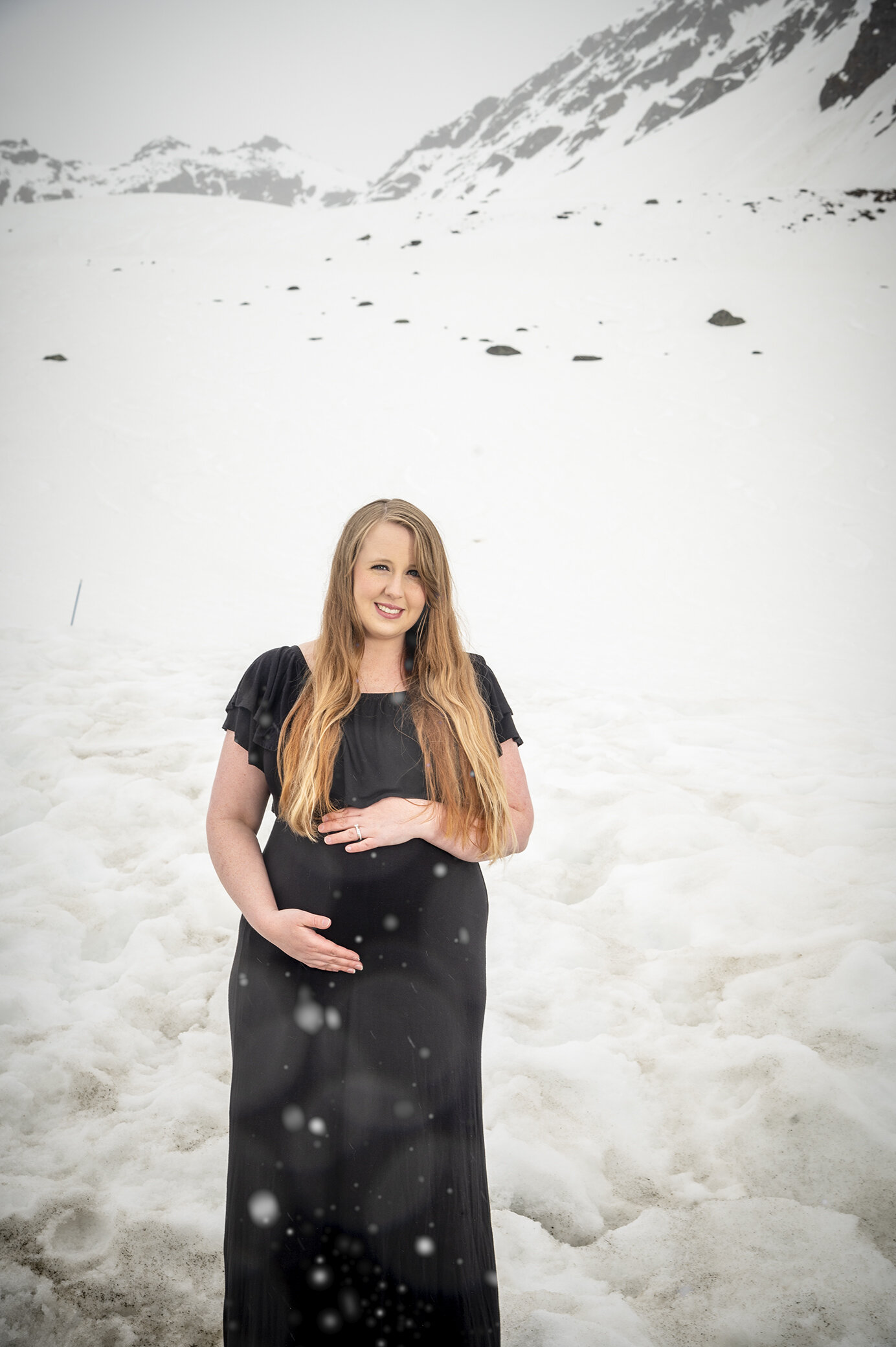 WEB_CarolLeeJaynePortraits_Kaitlyn_Maternity_Alaska_2021-8.jpg