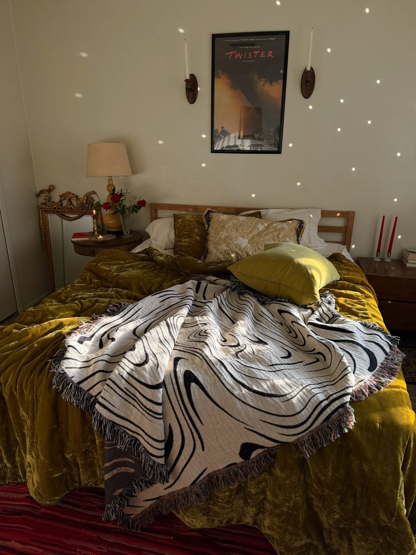 proof of life and things around me ⭐️🌺🛋️🦦