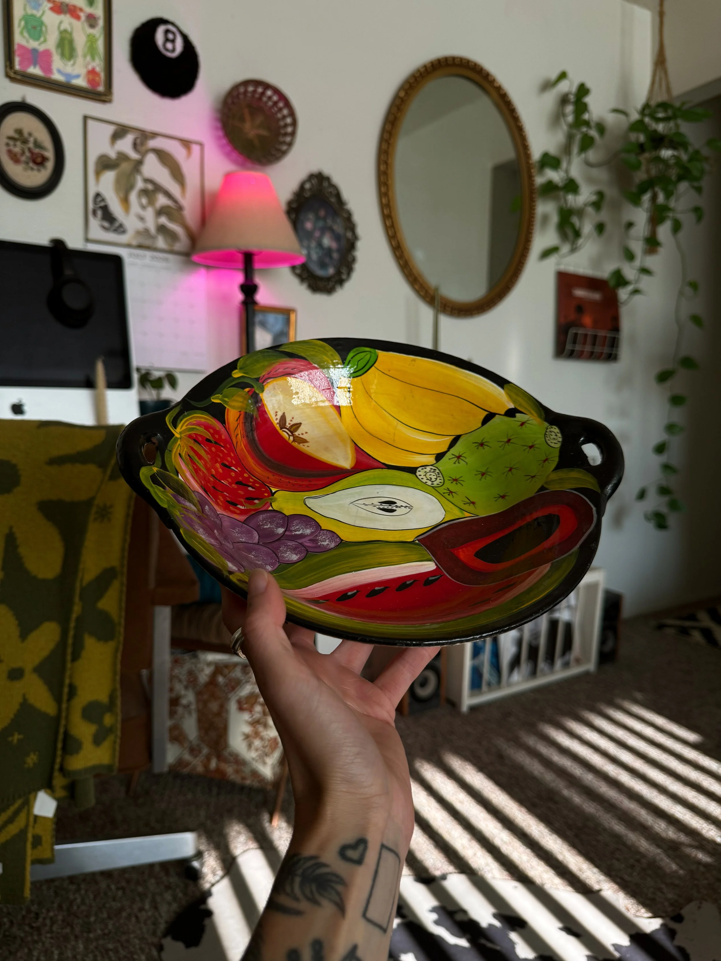 Vtg Ceramic Hand-Painted Fruit Bowl