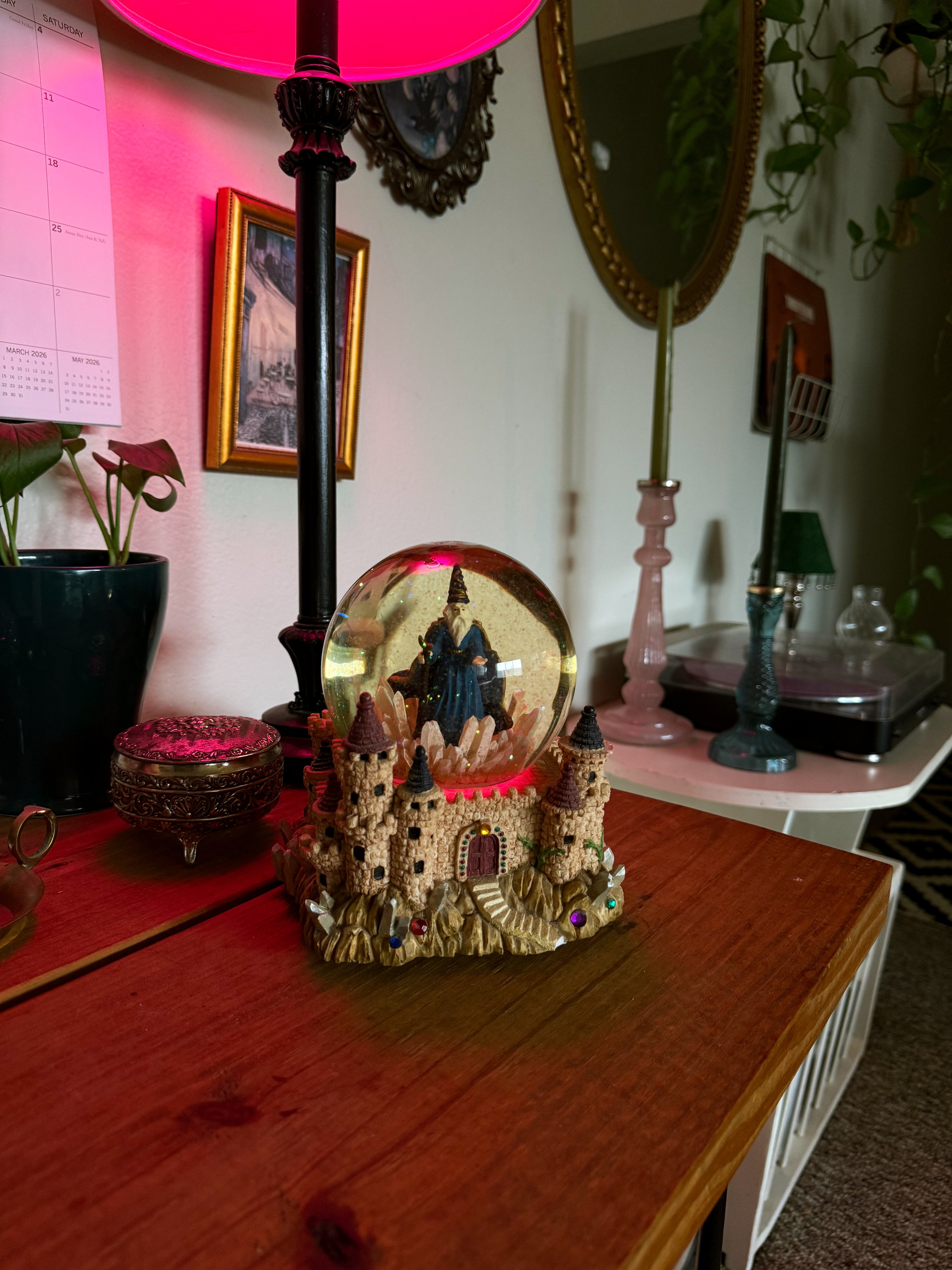 RARE Vtg Wizard Snow Globe