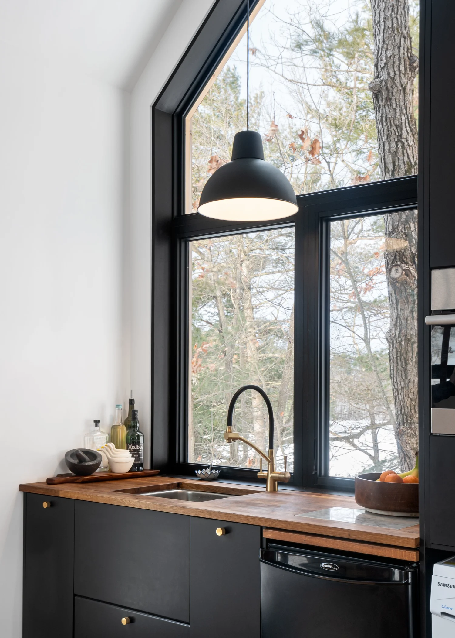 Picture of The Beginner's Guide to Off-Grid Energy Solutions