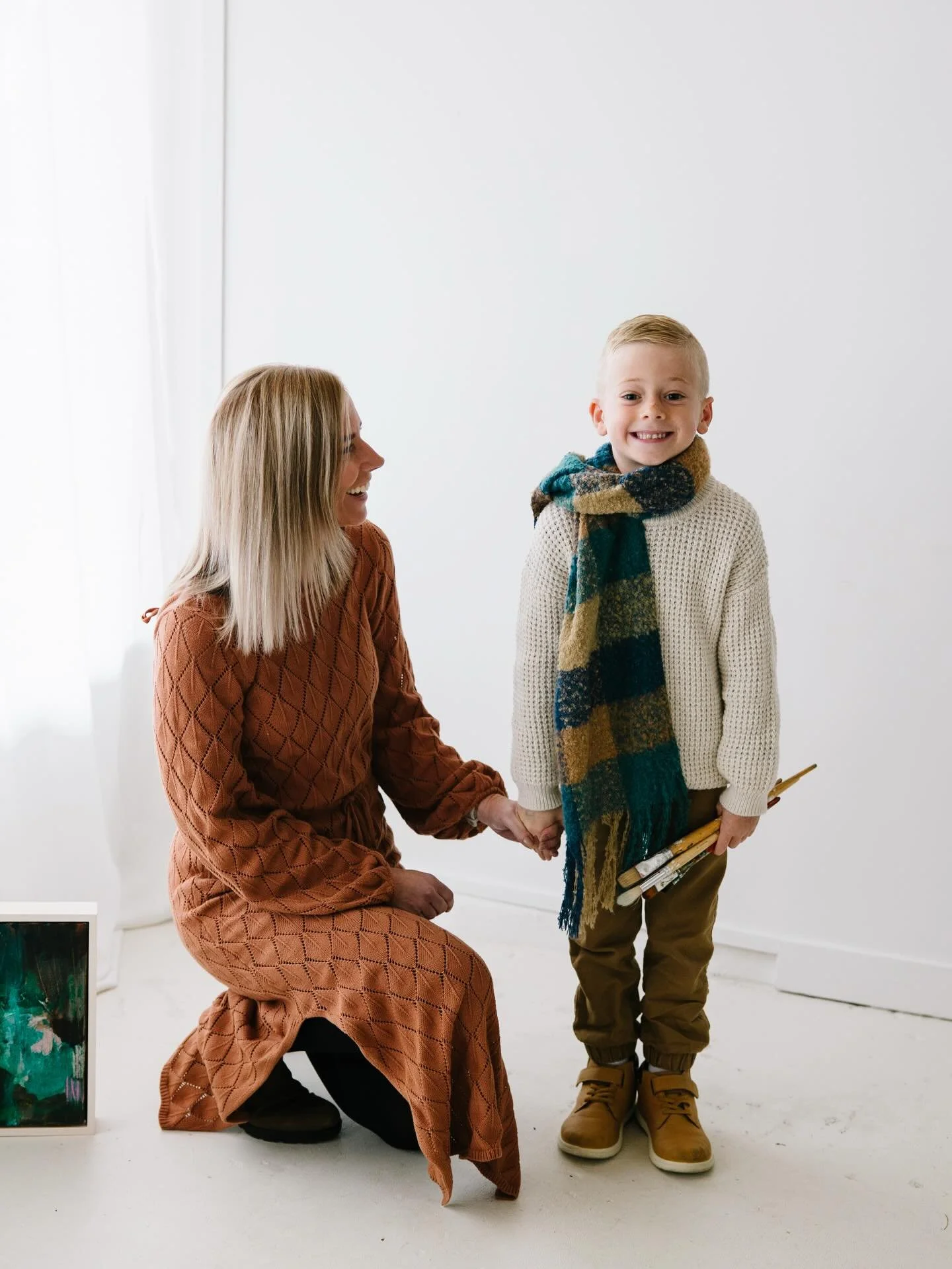 Ok, so I shared @melanie_norman_art branding shoot a few weeks back but I was beaming when she the came back and asked me to do a small branding shoot for her and her son Bastian. (Had to include the last shot as he had set that one up and requested 