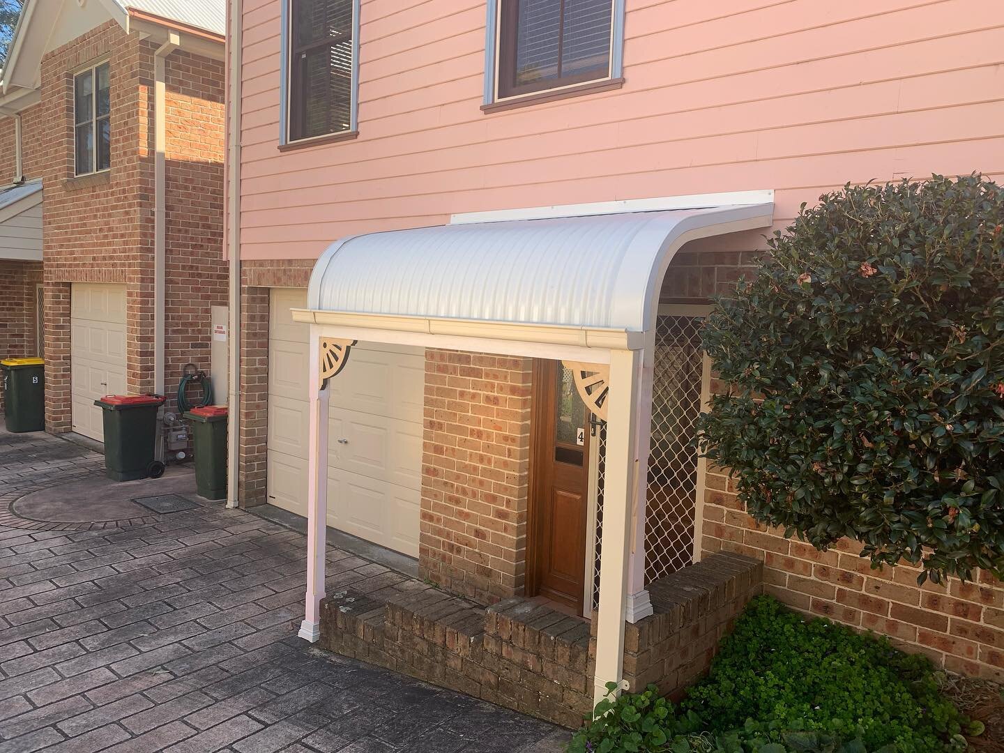 A simple but appealing awning to offer some well needed protection for this beautiful original Springwood home