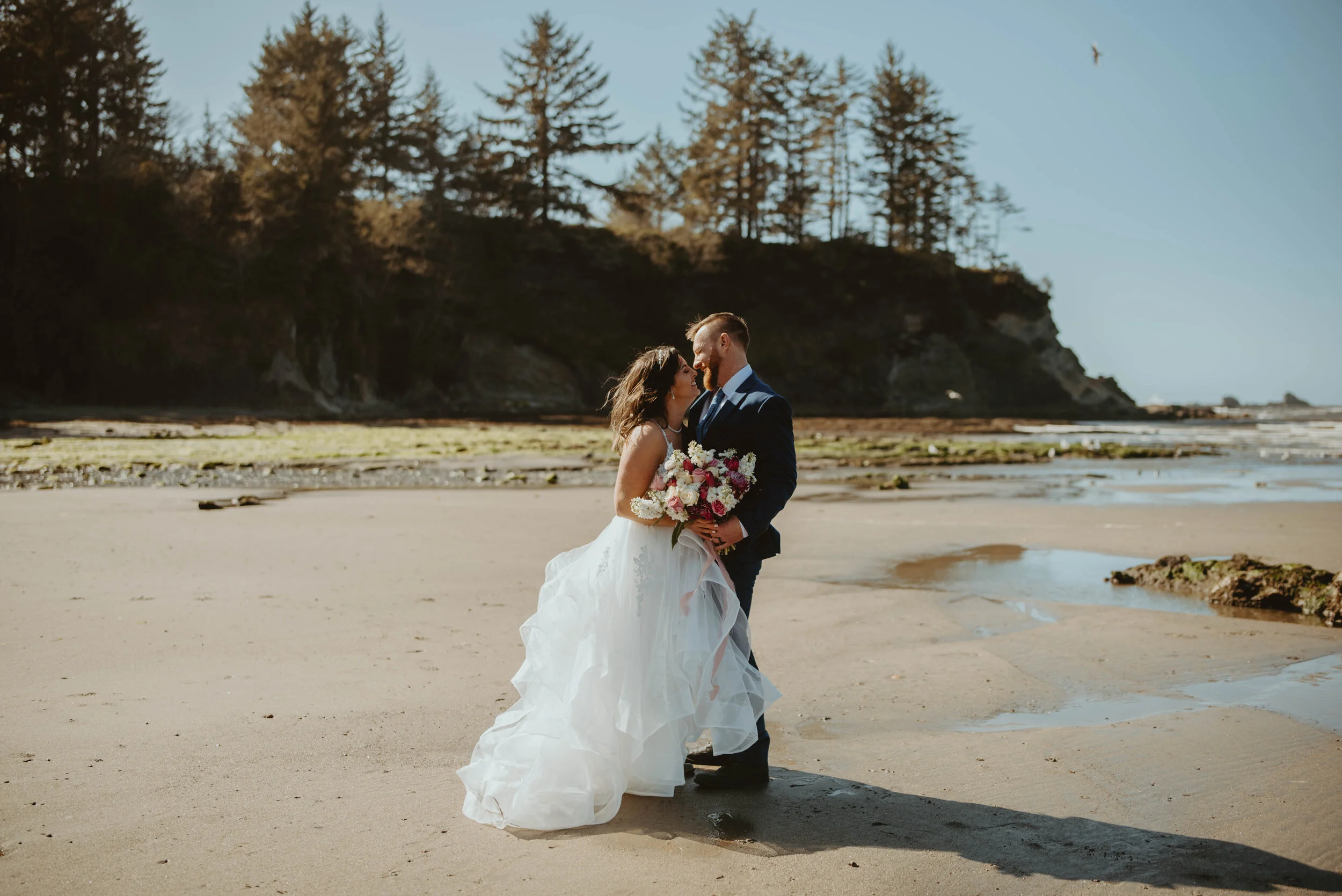 pnw wedding + elopement photographer