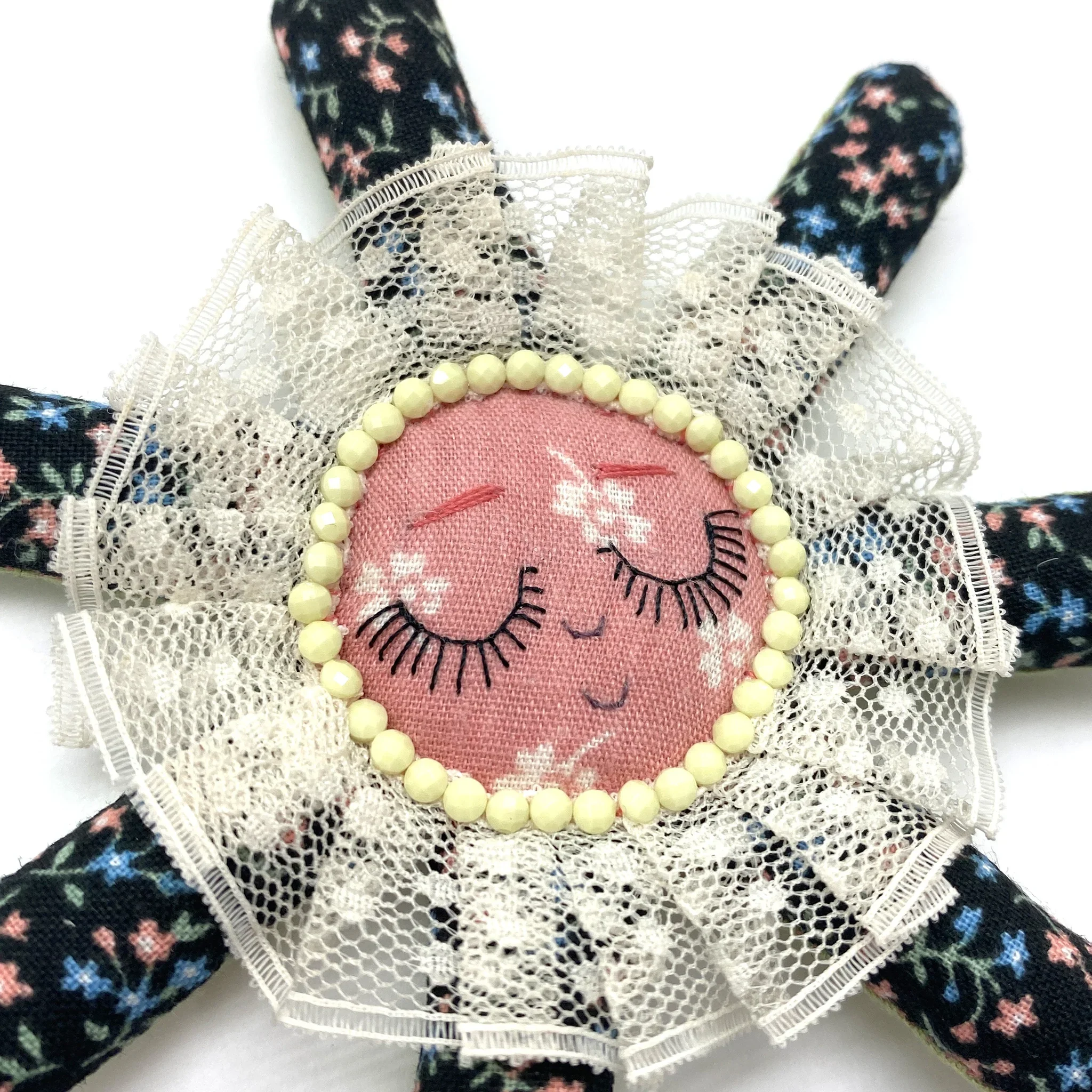 black flower ring detail