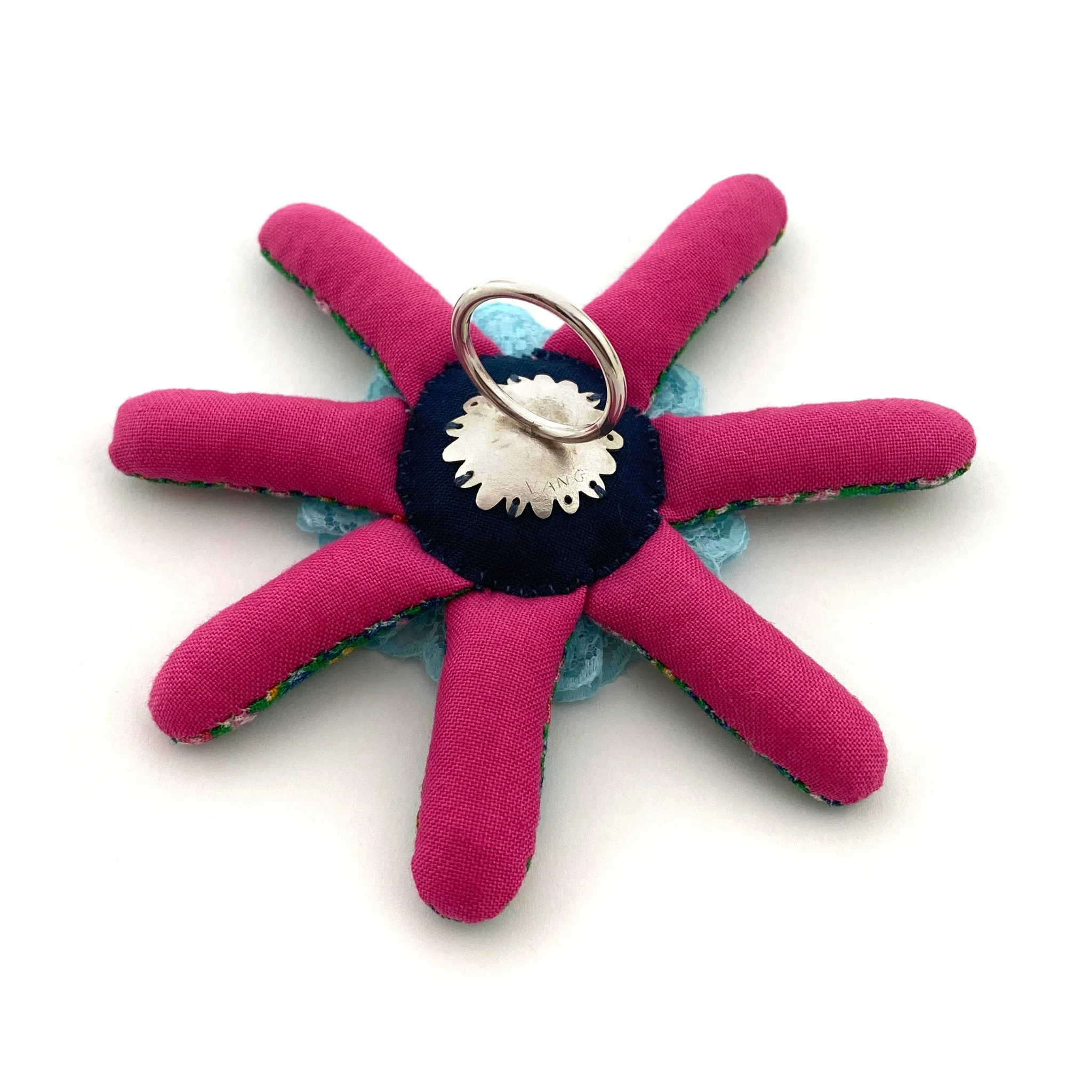 green flower ring back