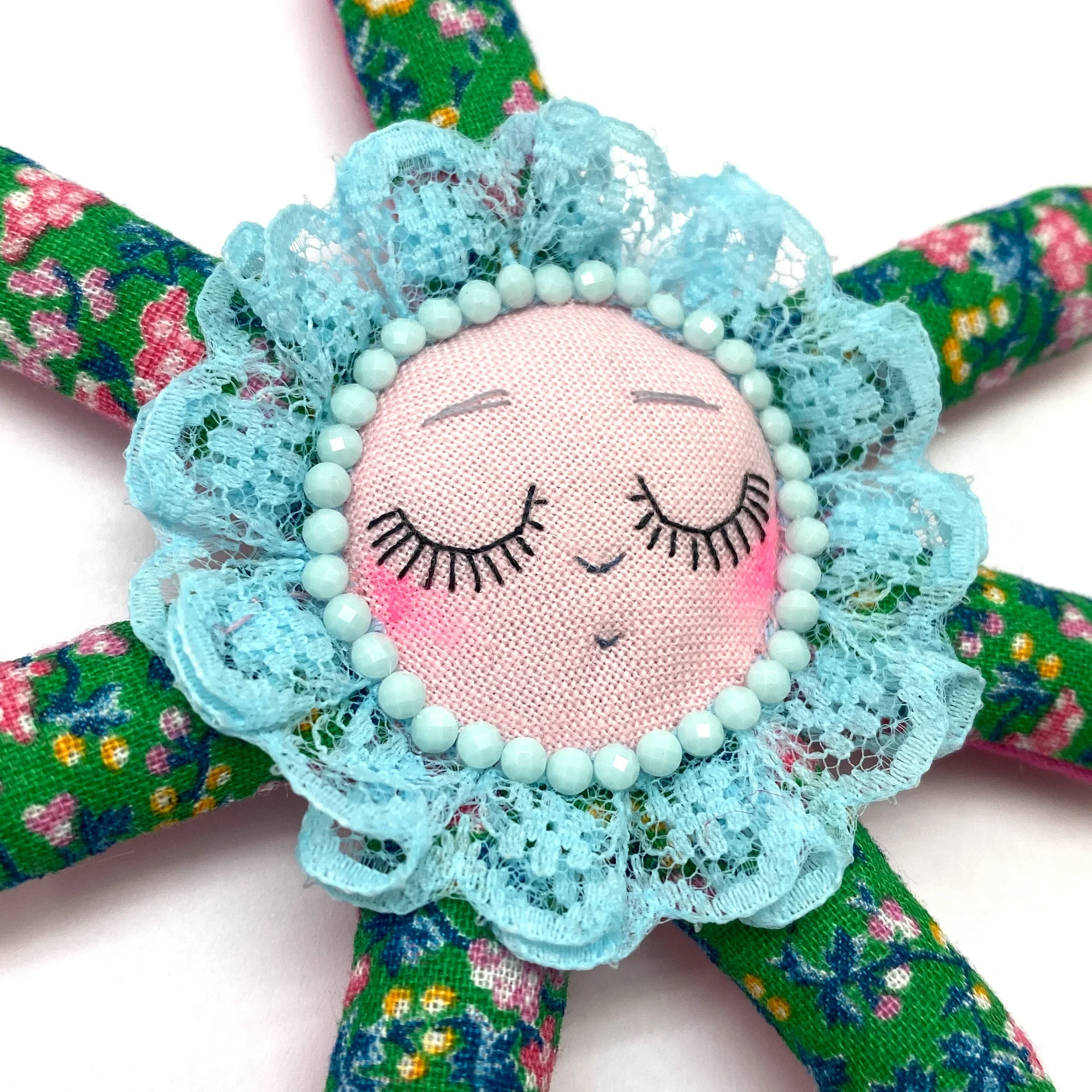 green flower ring detail