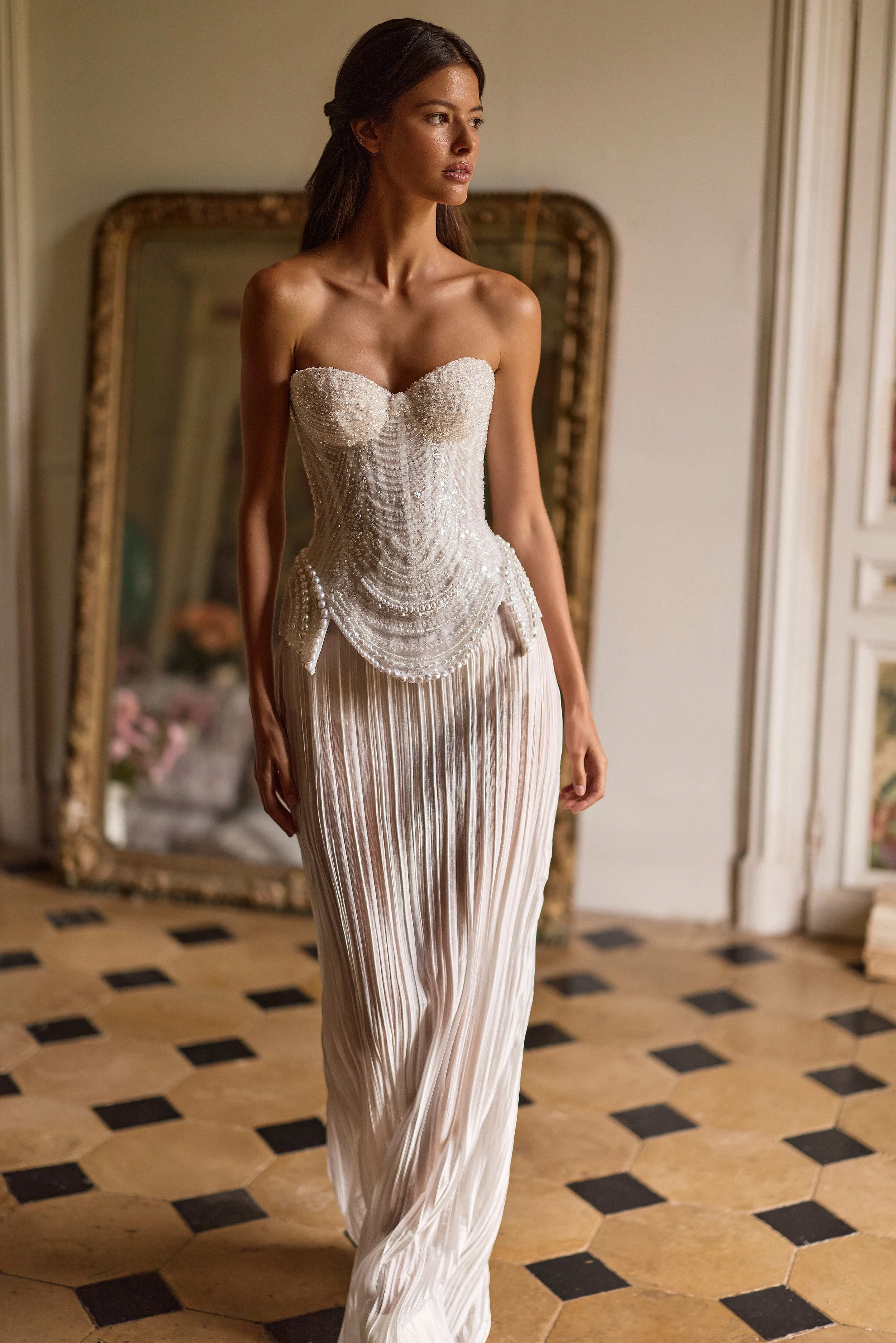 Aether plain skirt by Milla Nova