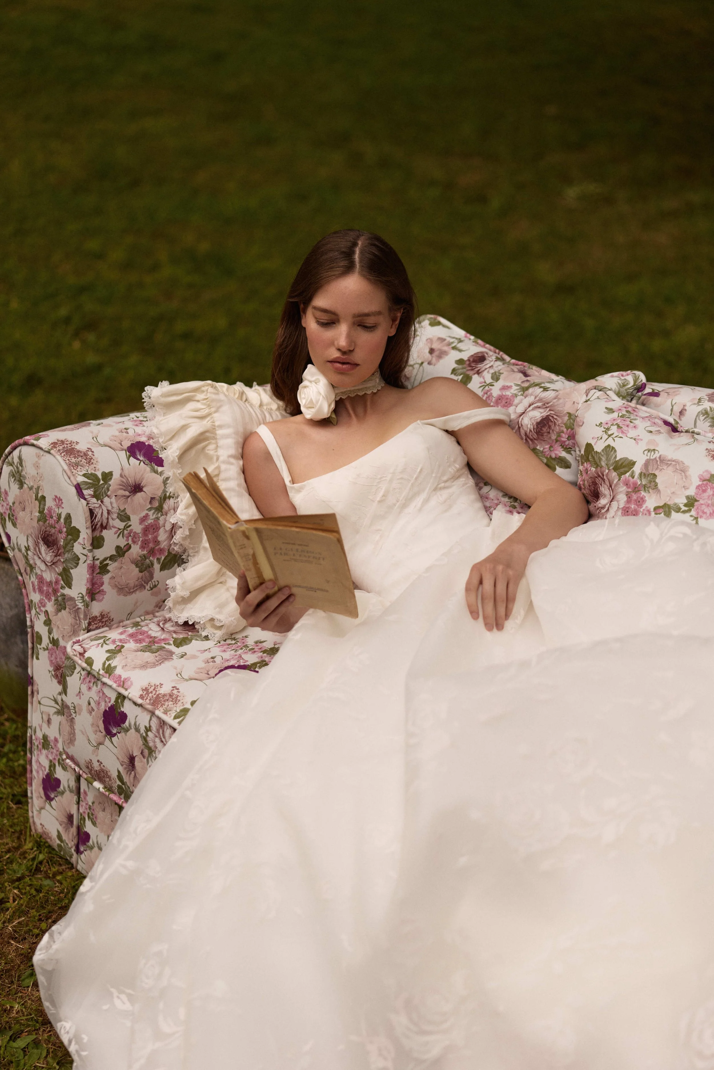 Valeris by Milla Nova