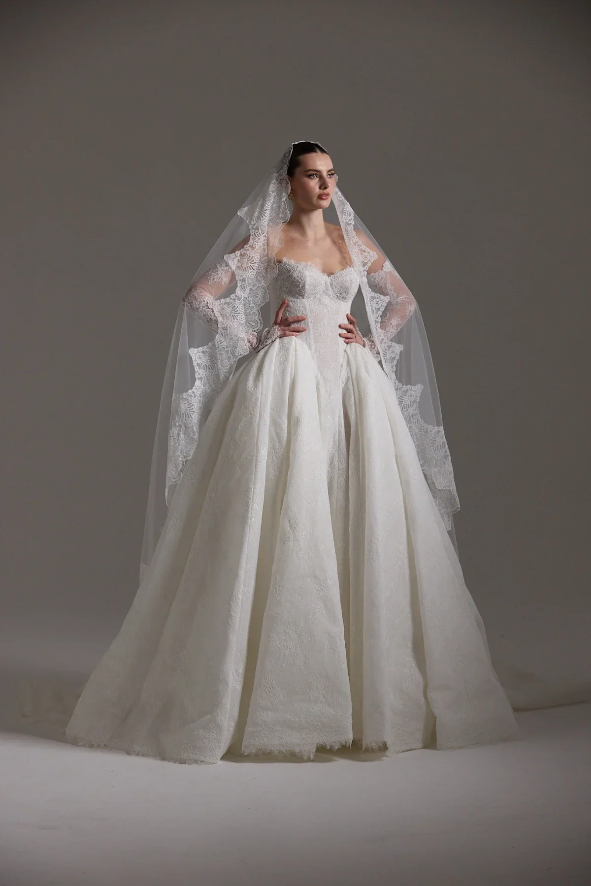 Atelier_Wu_wedding_dress_Vera.webp