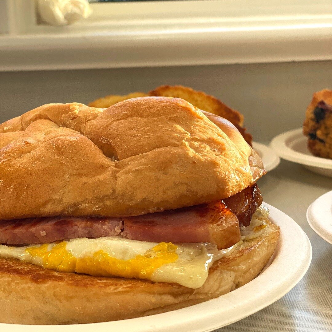 What's Better Than The #HUT?! 🍔 Good News for Night Owls - no need to rush to the Hut in #Holyoke for your breakfast on weekends. Starting January 20th &amp; 21st -  we will be extending our breakfast hours on Saturday and Sunday! 🍳 Breakfast will 