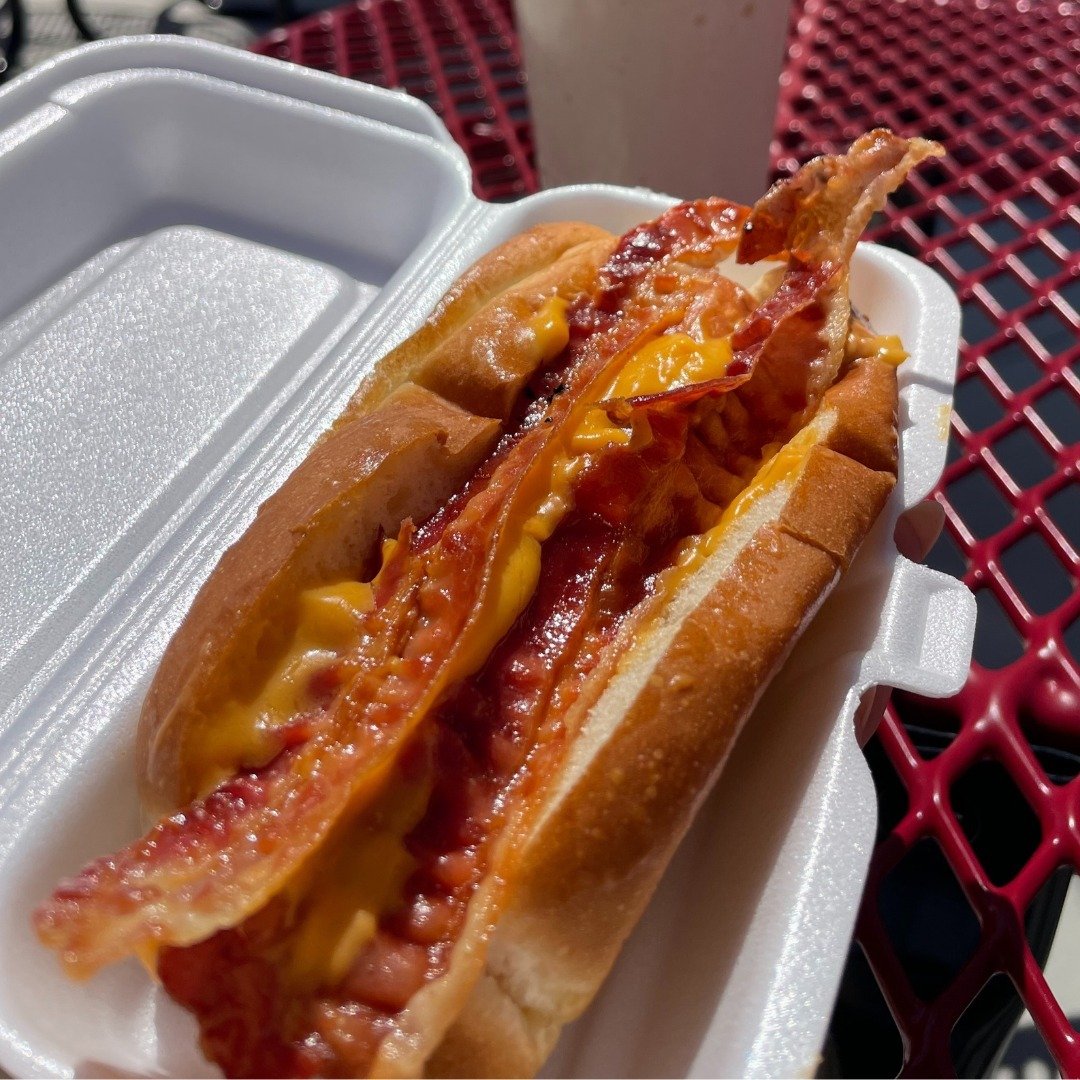 A White Hut Hot Dog will brighten your day!😊🌭☀️