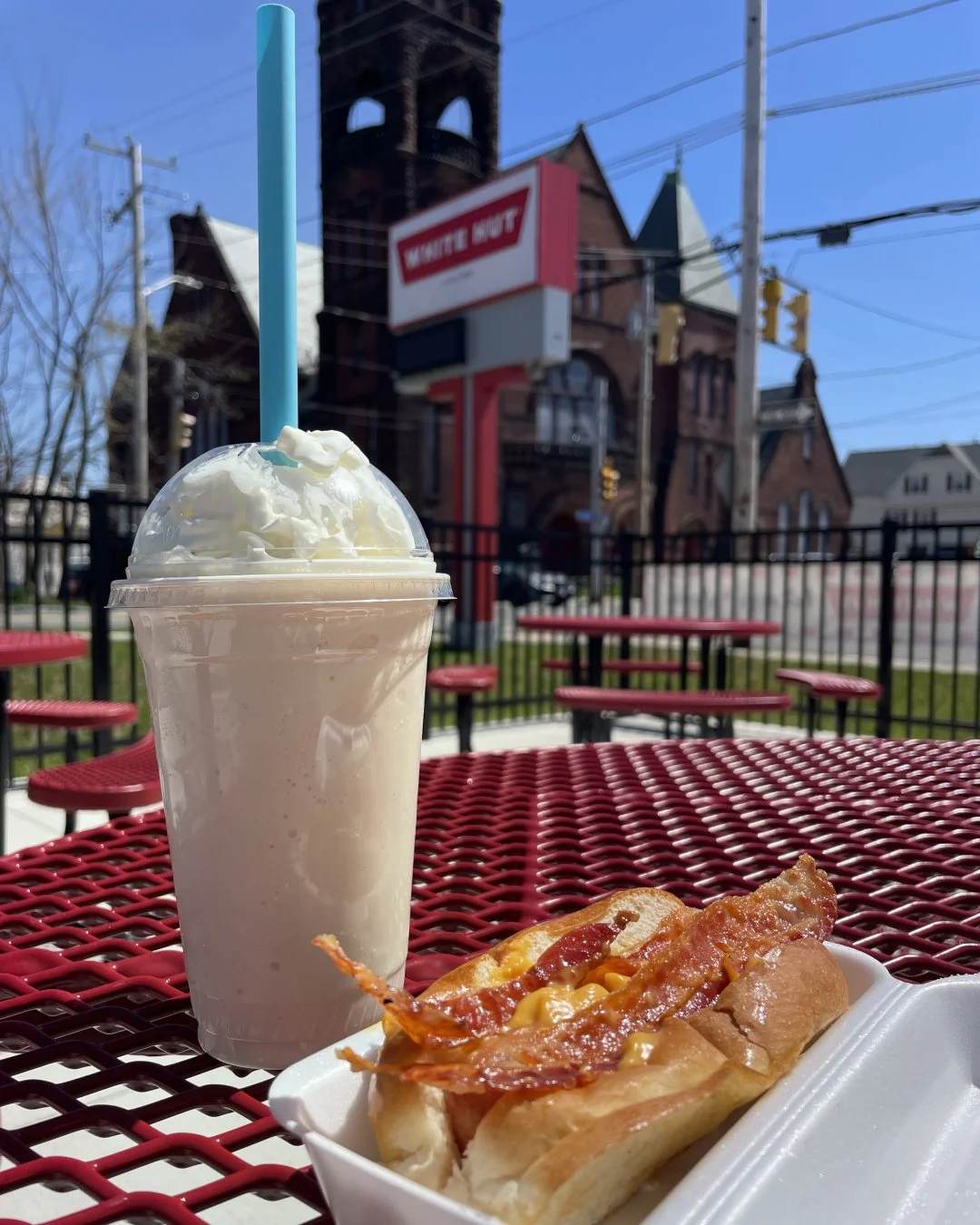 Sunshine, hot dogs, and milkshakes... ✨summer essentials ☀️🌭🥤