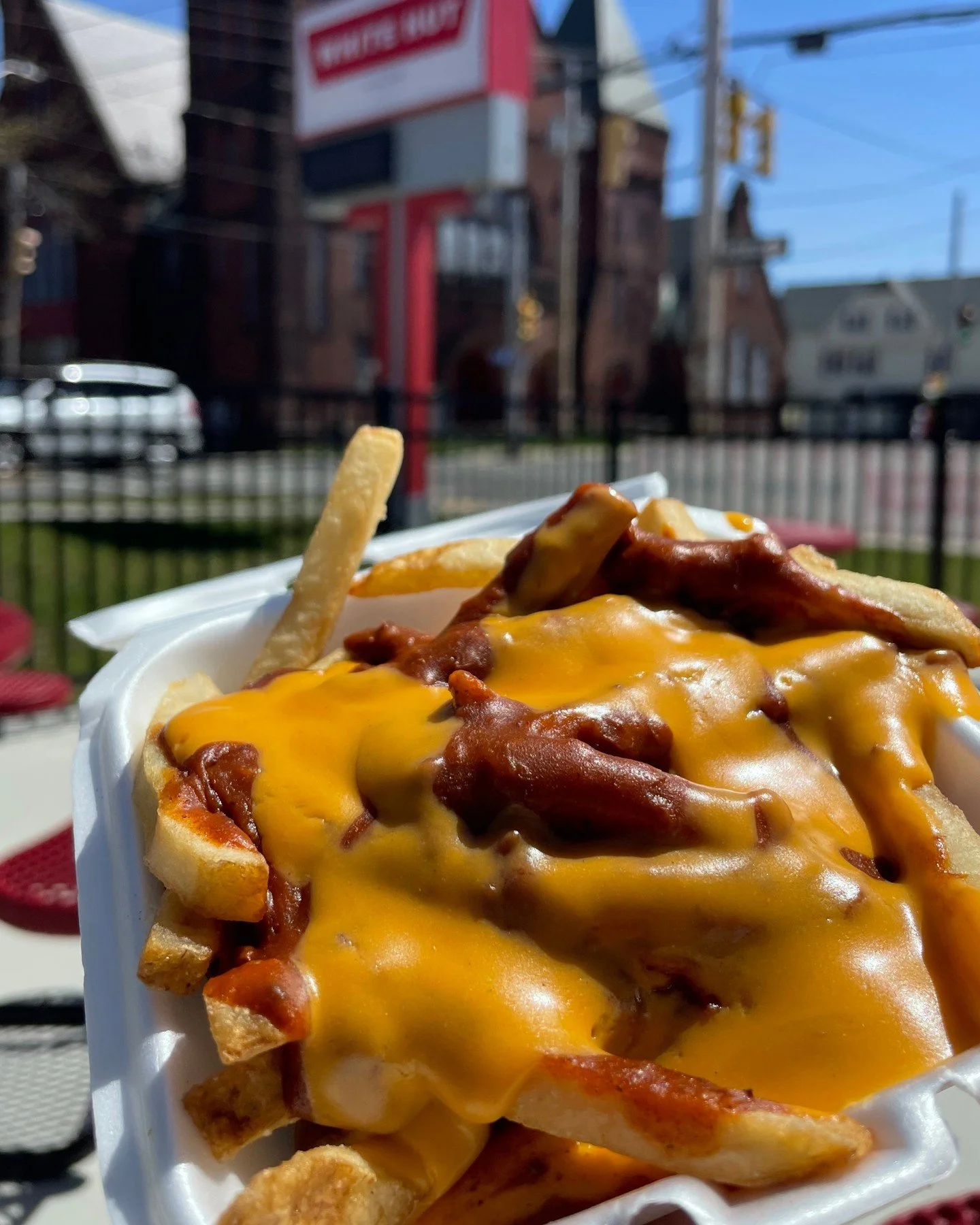 Drooling over these Chili Cheese Fries 🤤🍟
Crispy fries piled high with our hearty chili and melty cheese! Every bite is messy in the best way. Stop by and dig in! 🌭🧀