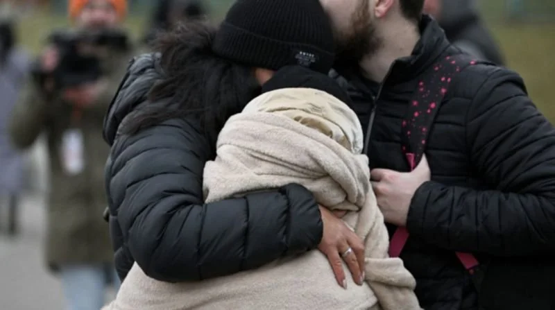 2,000km Apart: A Young Mother's Asylum Journey