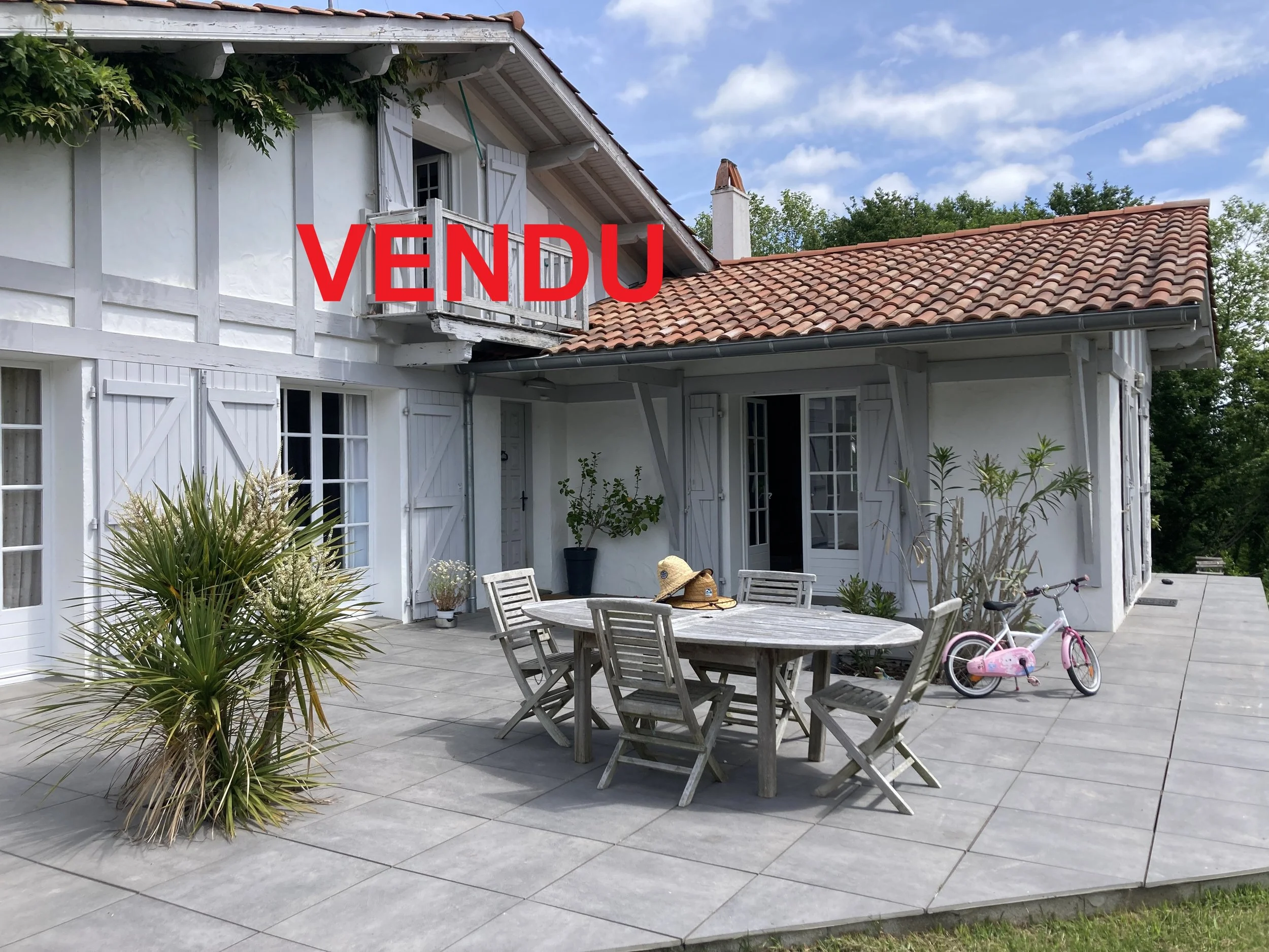 VENDU Une villa pleine de charme à Ahetze