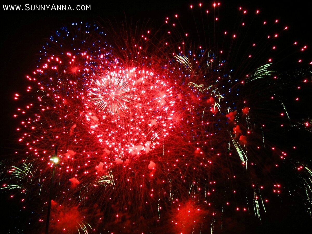 Fireworks2_newyear.jpg