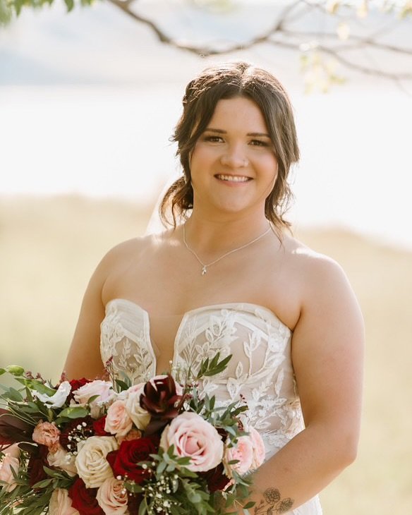 It&rsquo;s wedding glow Wednesday and today we are featuring our beautiful bride @dakotaroblin_ 💕 Thank you for choosing Baask, it makes me so happy to be a teeny part of all of your special moments 💕🥹