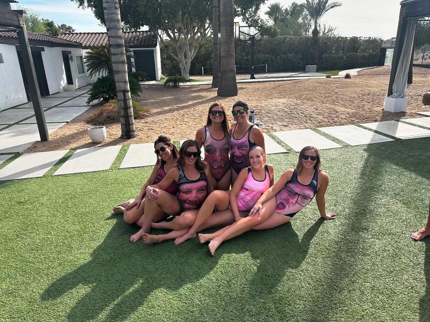 Interrupting your afternoon scroll with some spicy content. 🌶️🔥 
Big thanks goes out to these gorgeous gals who came in for spray tans prior to hitting Arizona! We love a good photo op and this one is just too good not to share! Even the boys snuck