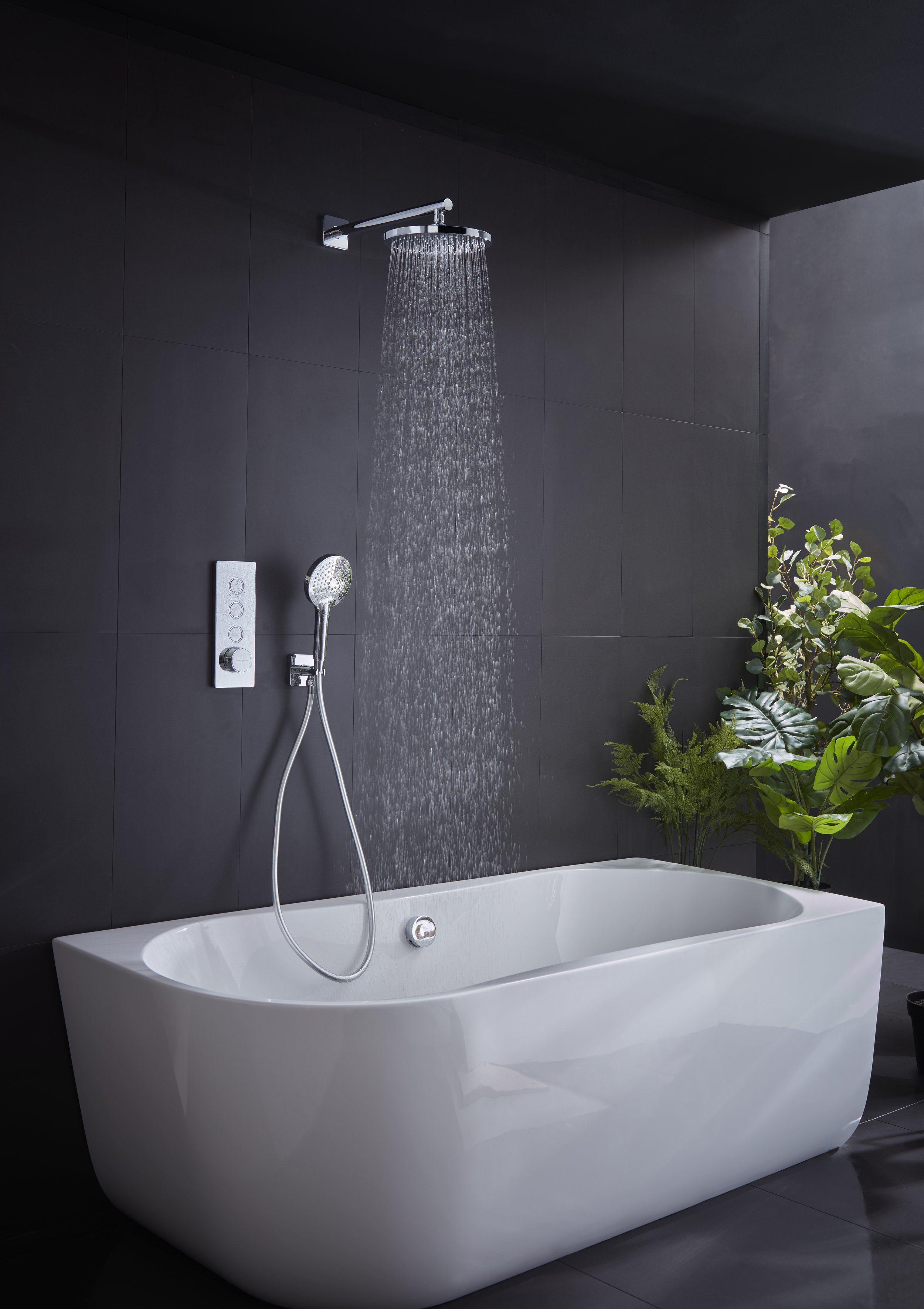 Event click 3F lifestyle with bath water.jpg