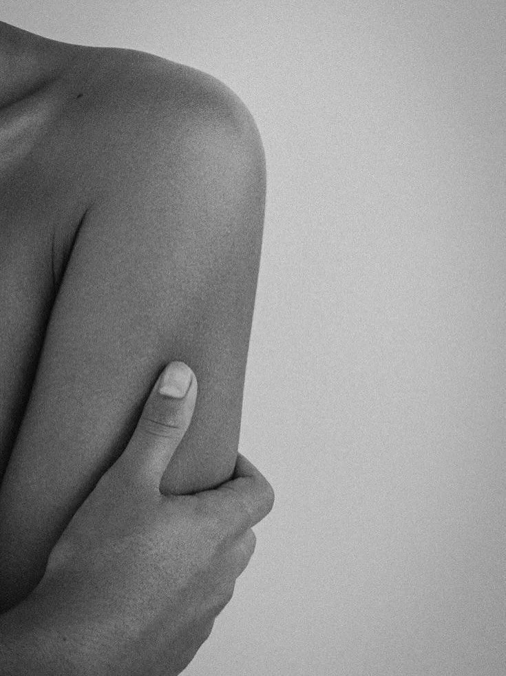 Et si prendre soin de soi devenait une habitude ? Savourer une pause, s&rsquo;offrir un massage, 
Et si je devenais votre alli&eacute;e pour atteindre vos objectifs ? 
Entre recommandation en alimentation saine, gestion du stress, massage, et naturop