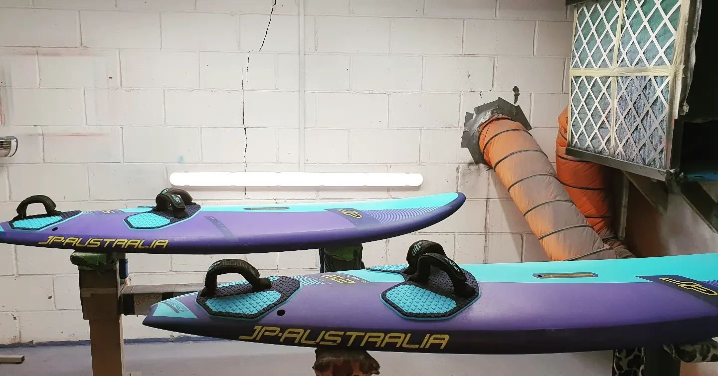 Jp magic rides ✨️ 👌 
Loads of delamination on both decks, soft nose, bullets holes. These boards were in need of some tlc and that's what they got. 
.
.
Board Repairs, restorations and more @mcwatersports_k478 
.
All enquiries email hello@mcwaterspo