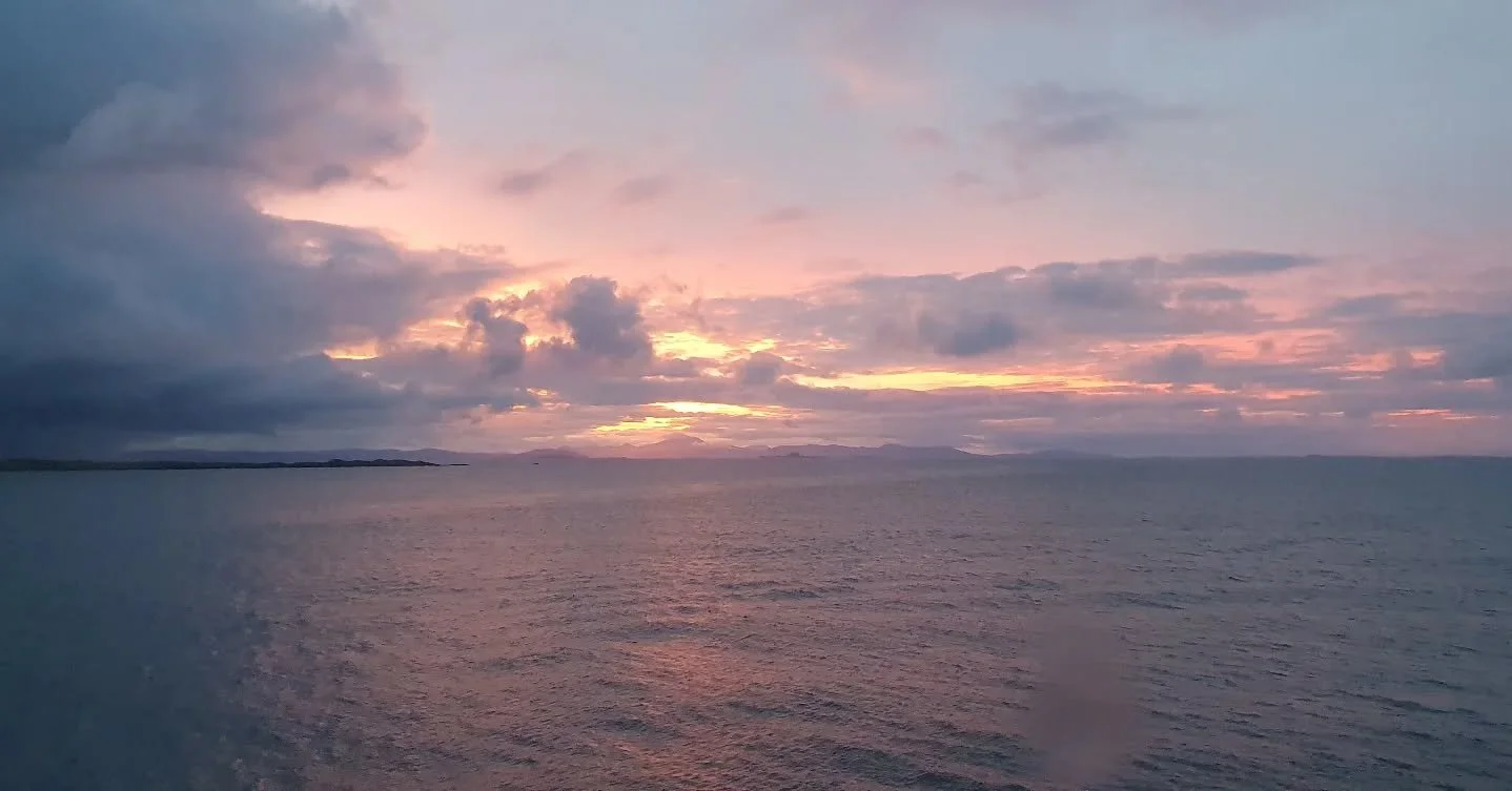 Sunrise as we get off the boat and land on the Isle of Tiree 💙