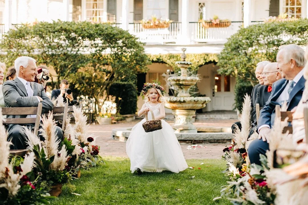 Stealing the show! 
⠀⠀⠀⠀⠀⠀⠀⠀⠀
Photographer: @saraboydphoto