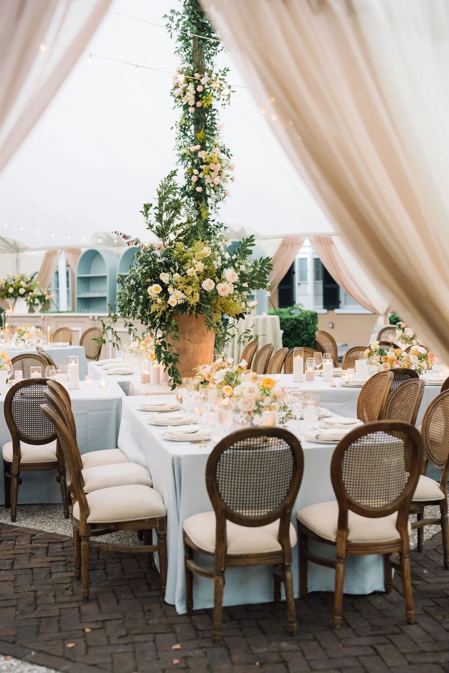 Molly+Tanner-ThomasBennettHouseWedding-990.webp