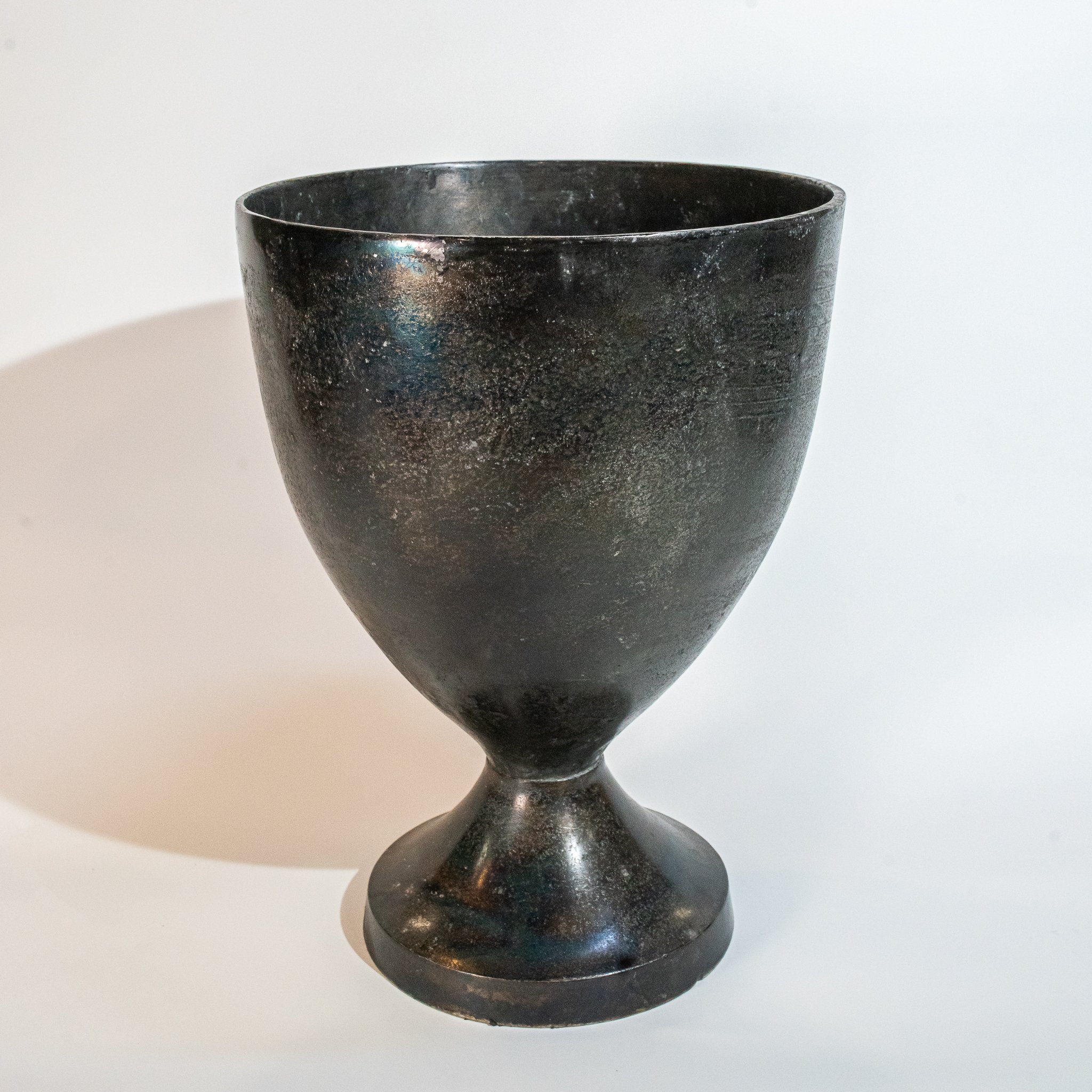 Arsenal Silver Metal Urn