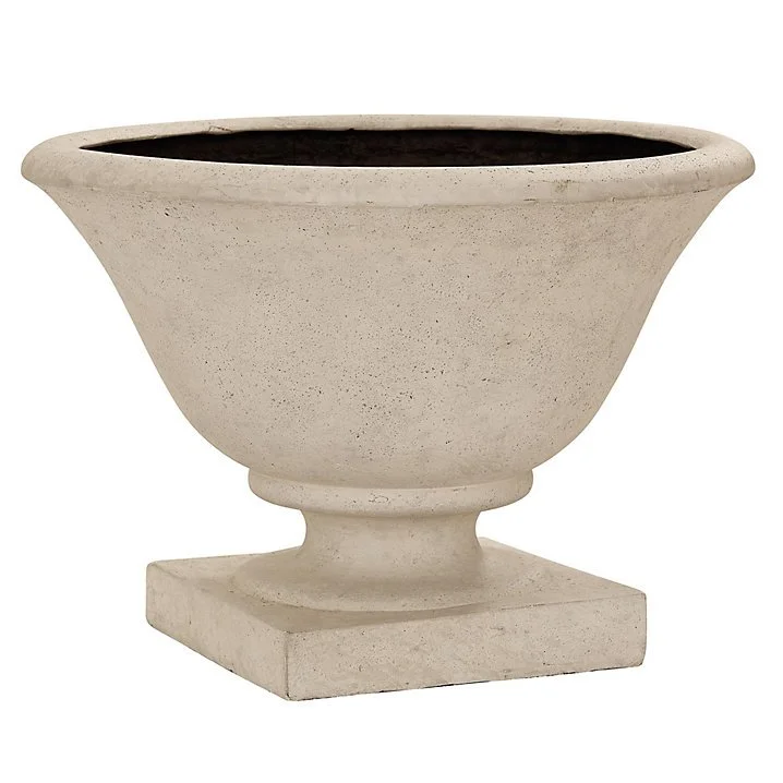 Chateau Planter (15.25"H x 21.63"D)