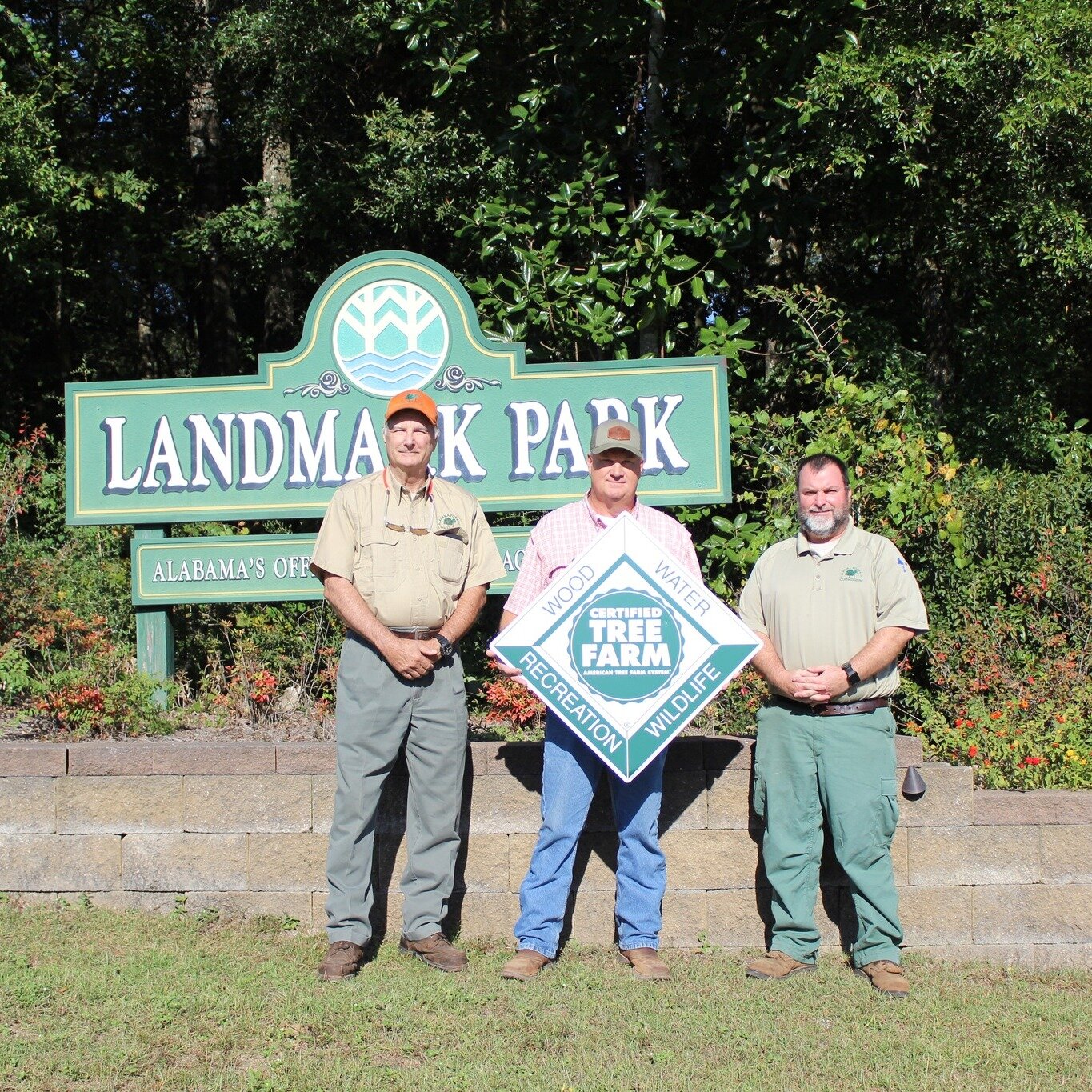 Alabama Forestry Commission's Ed Lewis and Thomas Moss recently certified Landmark Park in Dothan, as a Tree Farm. 

&ldquo;We congratulate Landmark Park on achieving Tree Farm certification,&rdquo; said State Forester Rick Oates. &ldquo;Our agency h