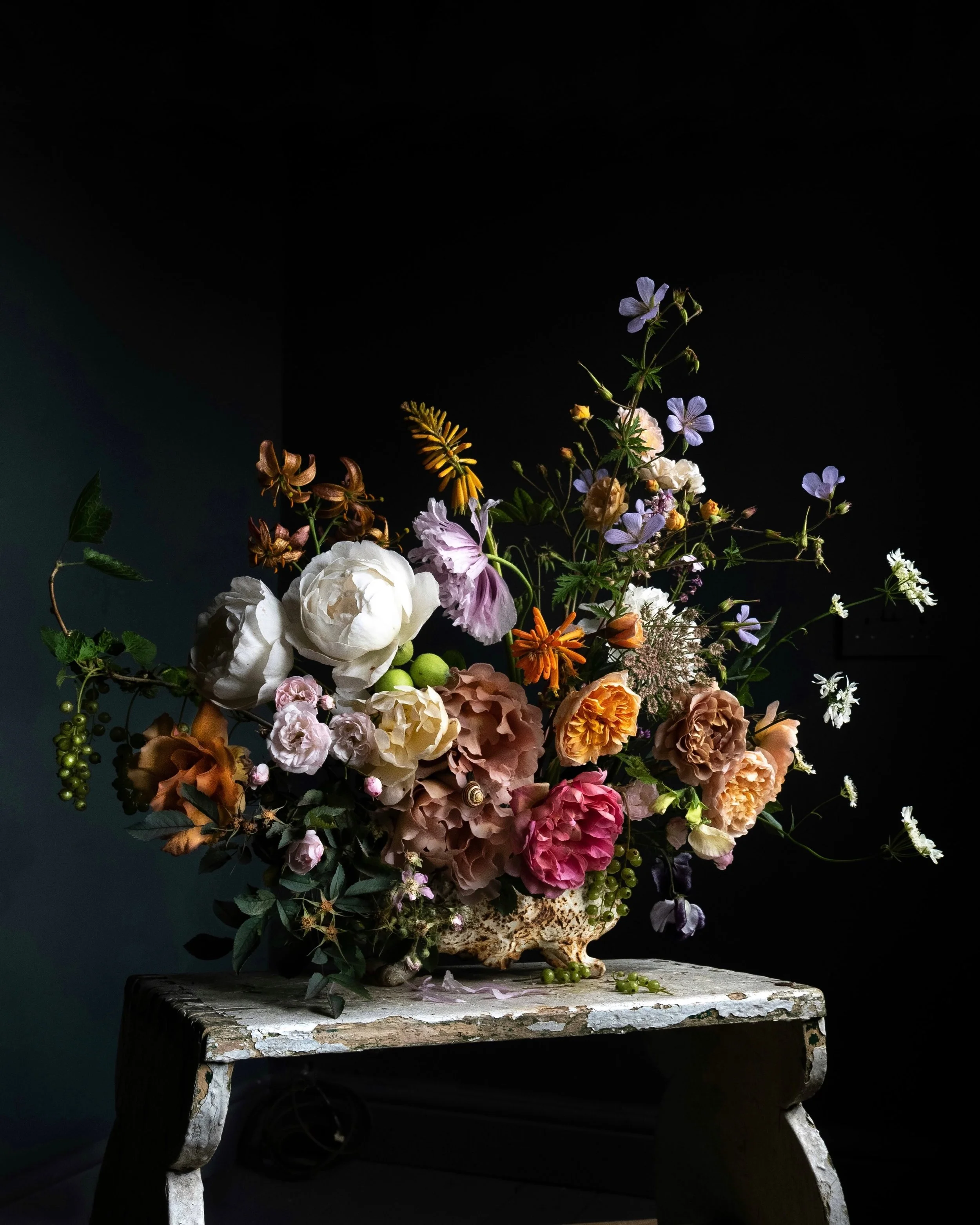 Image commission - Lowther Castle. To celebrate the opening of the rose garden several years ago. 

Swipe through for the other images as well as some of the merch 

@lowther_castle 
@danpearsonstudio 

Flower photography
Floral artist designer 

Inc