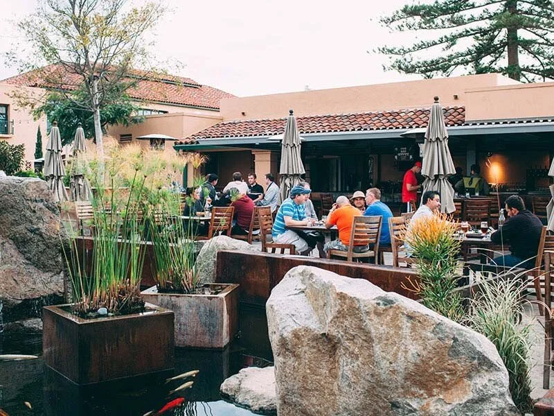 Happy summer, Columbia Alums!