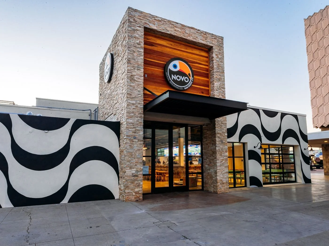  April 4, 2024 IVY+ Happy Hour &amp; Networking Night