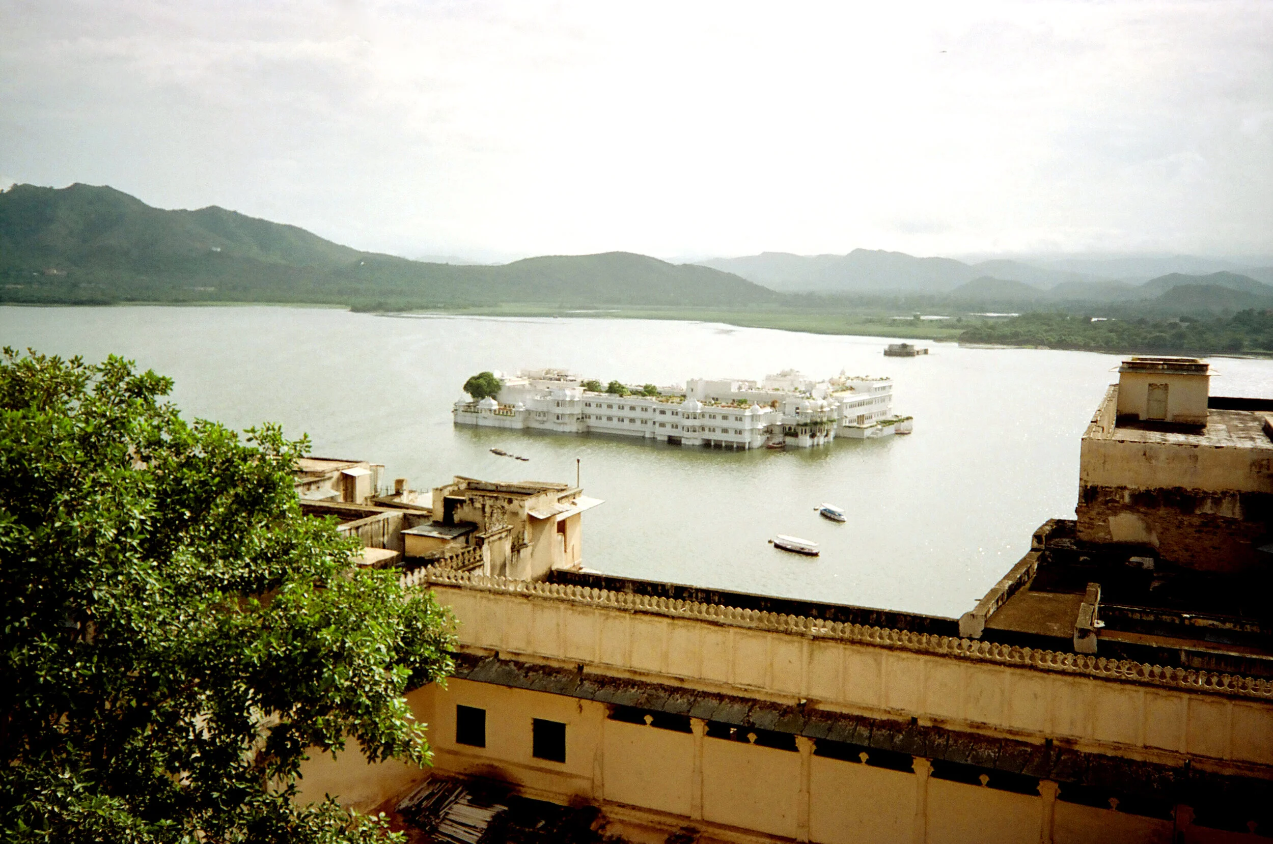 00491_n_13ajutbuyc0514.jpg