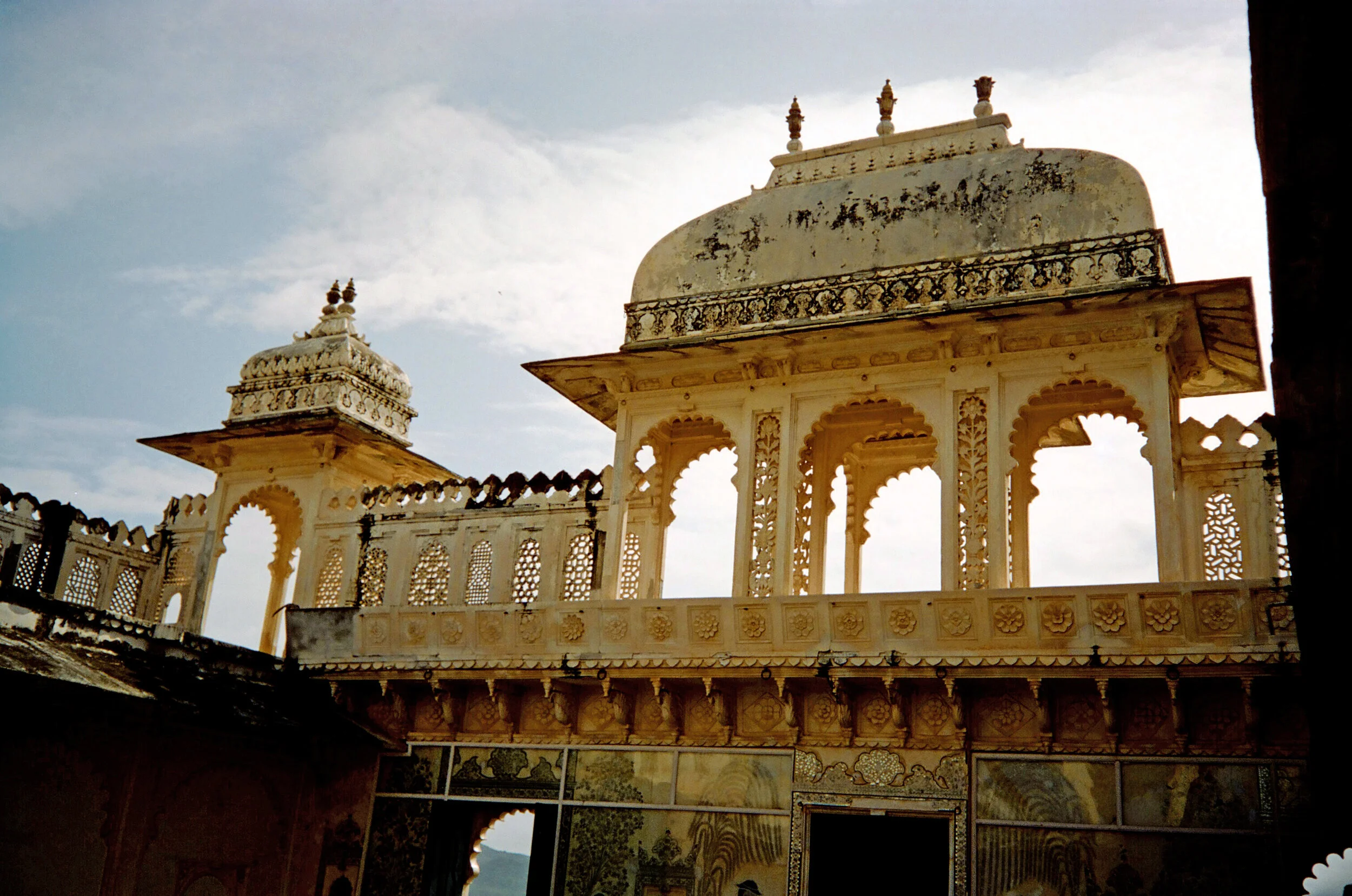 00494_n_13ajutbuyc0517.jpg