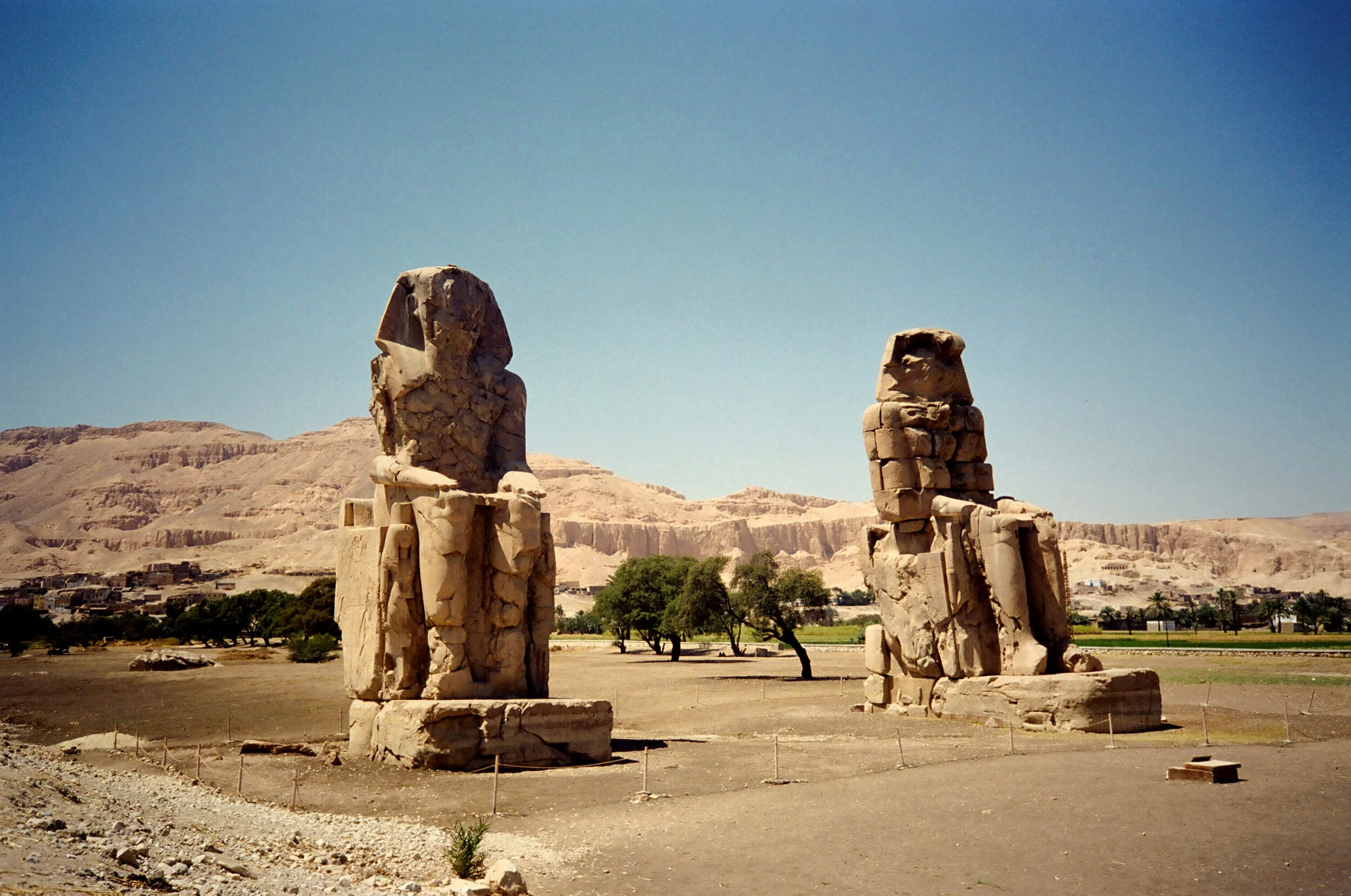 00459_n_13ajutbuyc0481.jpg