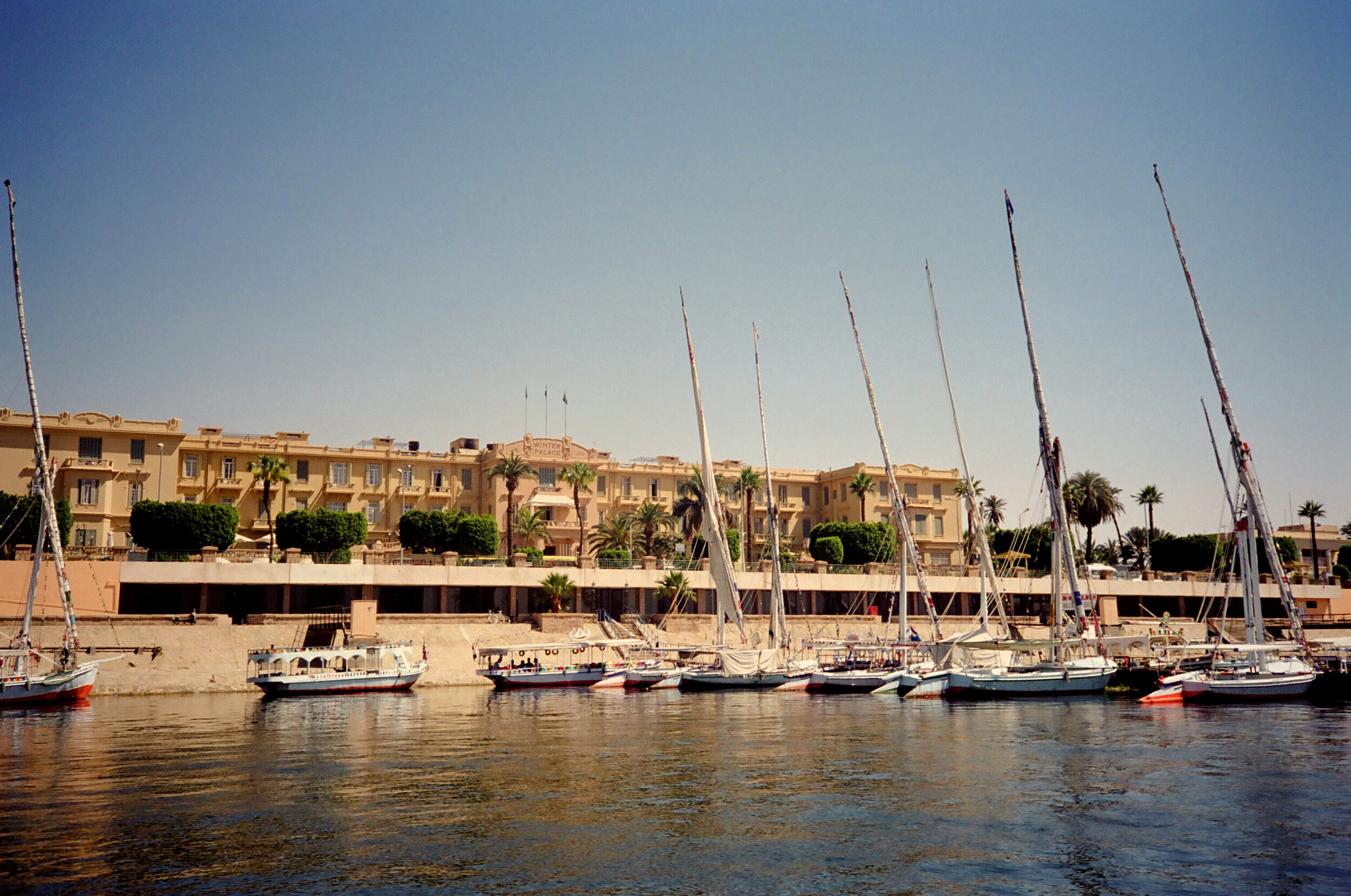 00463_n_13ajutbuyc0485.jpg