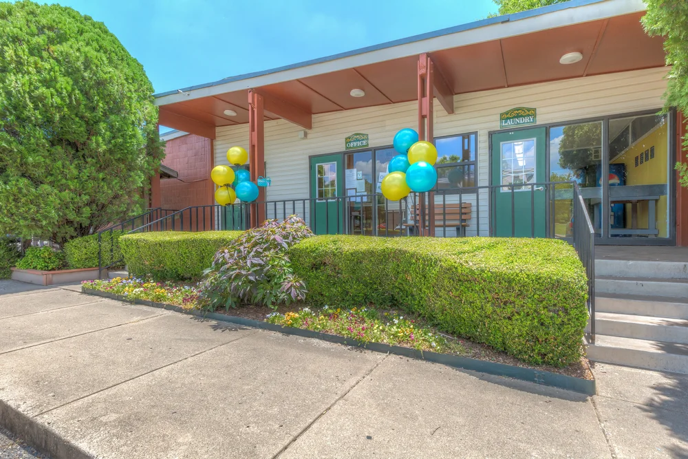 General 4 — Garden Park Apartments