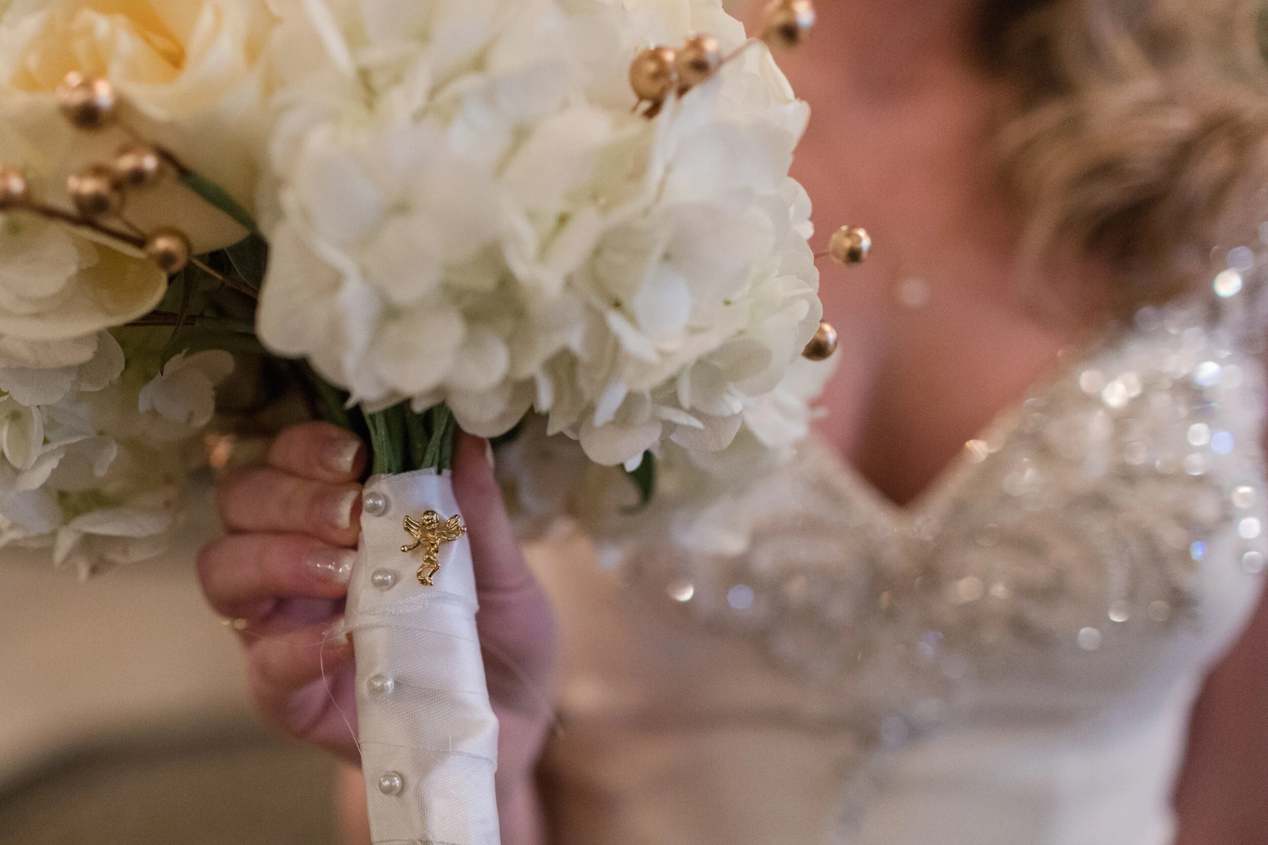 Corrie + Tyler | Bridal Bouquet | Greysolon Moorish Room | Kirsten Shelton Photo